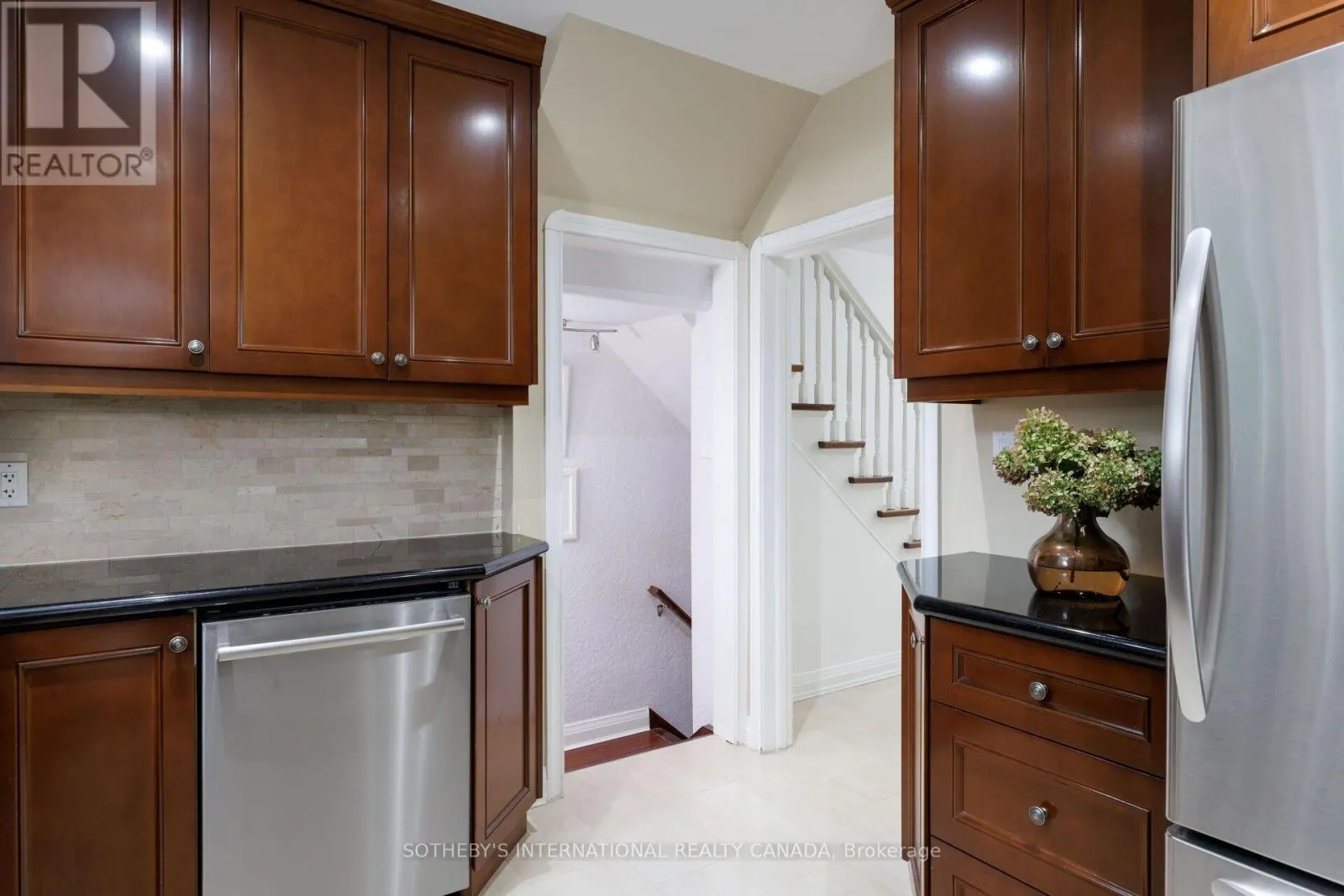 145 BRENTWOOD ROAD N