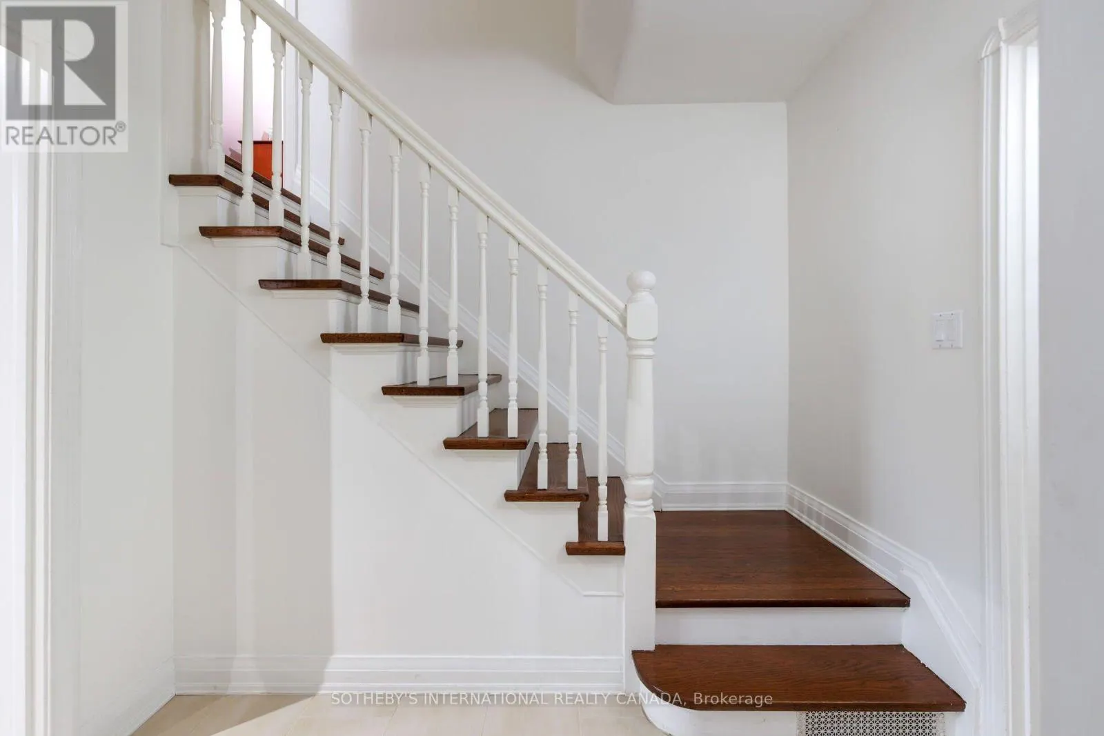 145 BRENTWOOD ROAD N