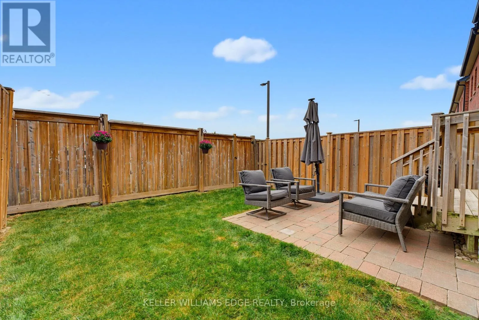 739 BANKS CRESCENT