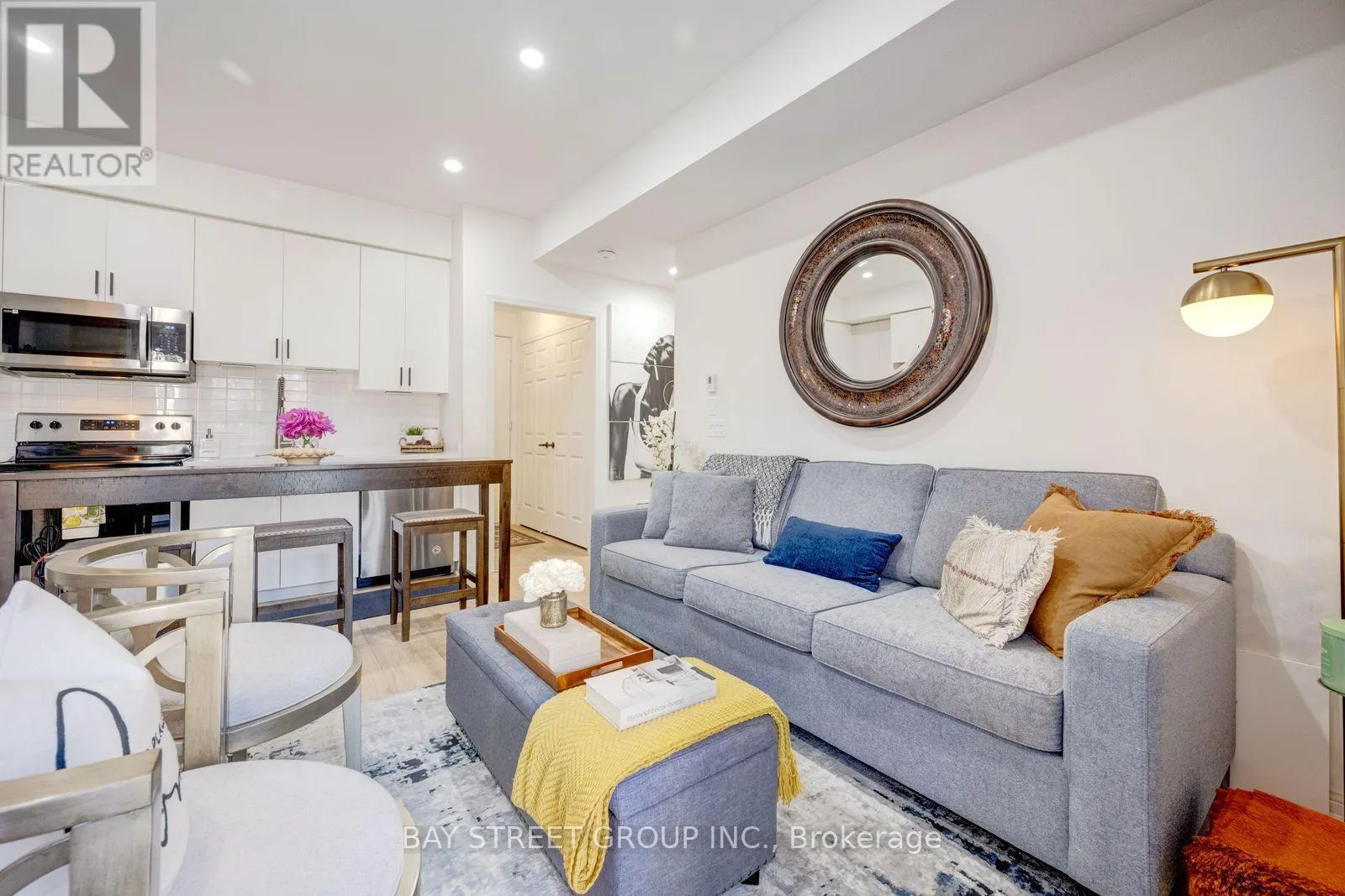 48 - 1 BECKENROSE COURT