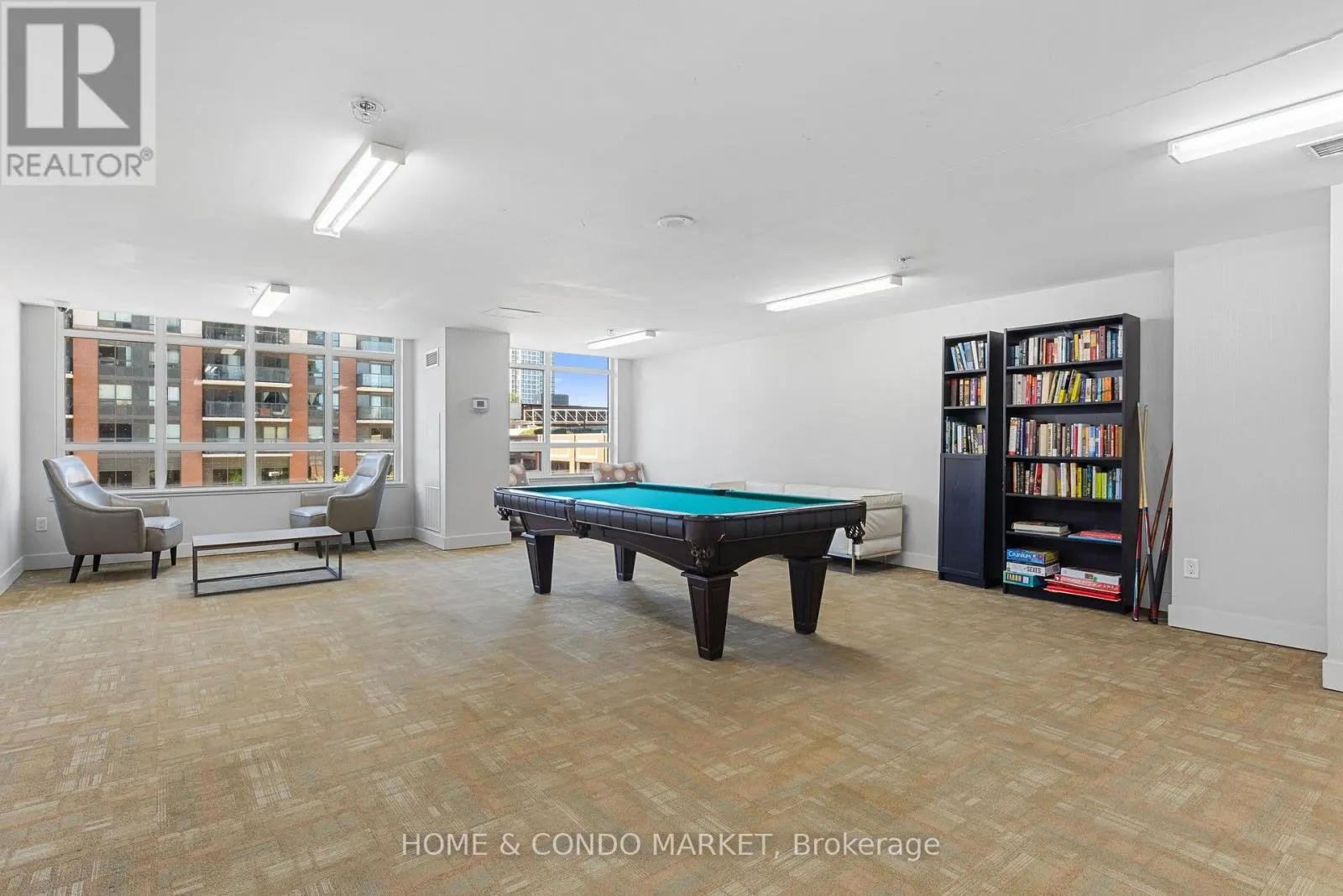 2404 - 1410 DUPONT STREET