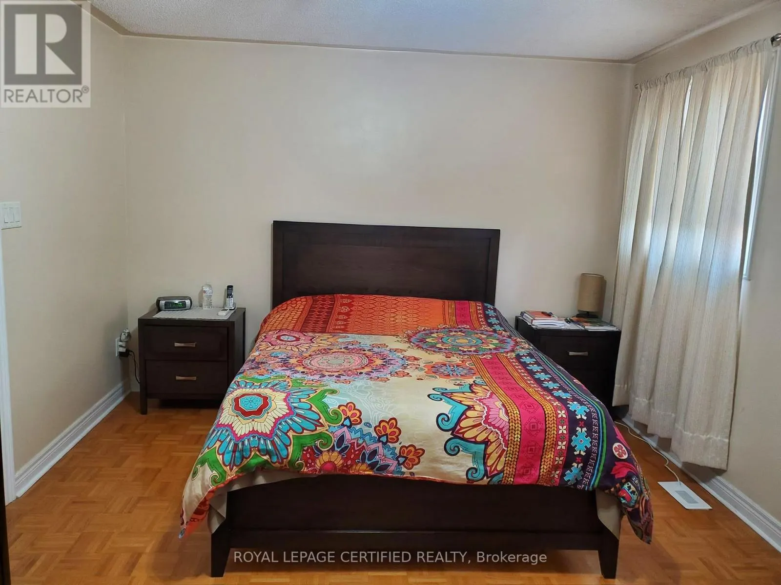 UPPER LEVEL - 35 CITADEL CRESCENT
