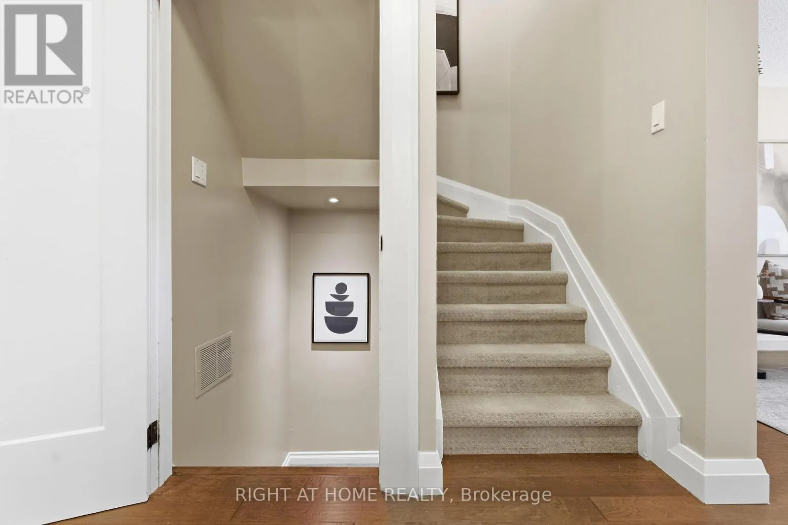 16 KINDLE COURT