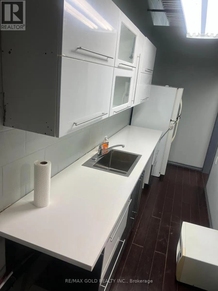 9-UPSTAIRS - 3A EDVAC DRIVE