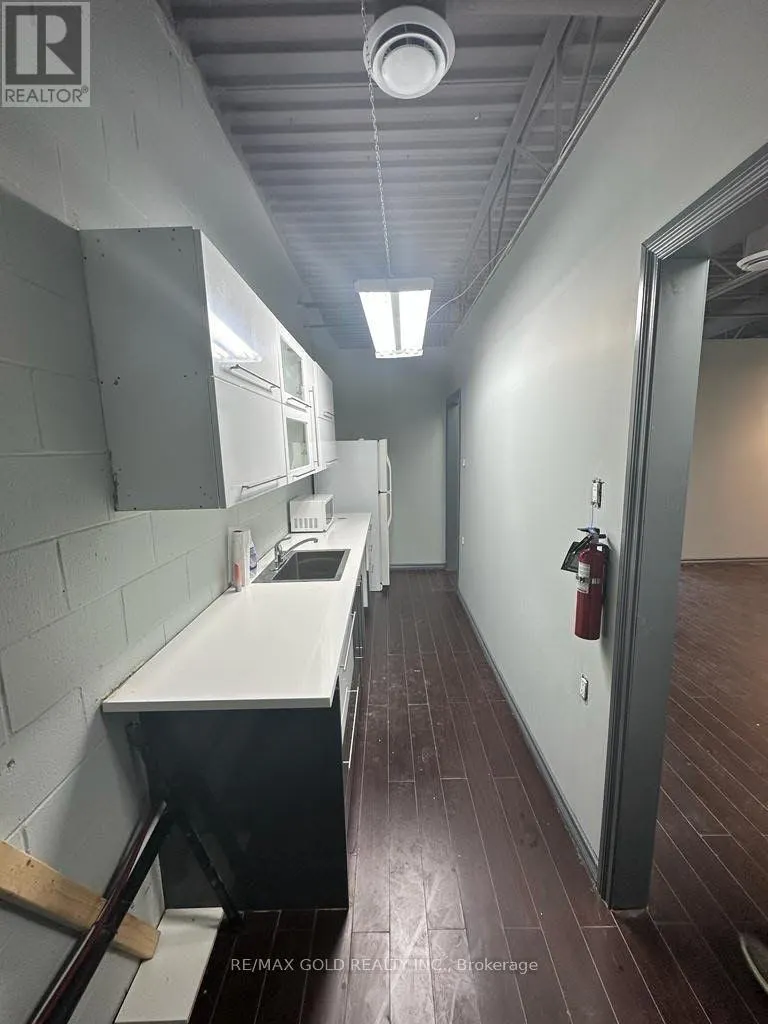 9-UPSTAIRS - 3A EDVAC DRIVE