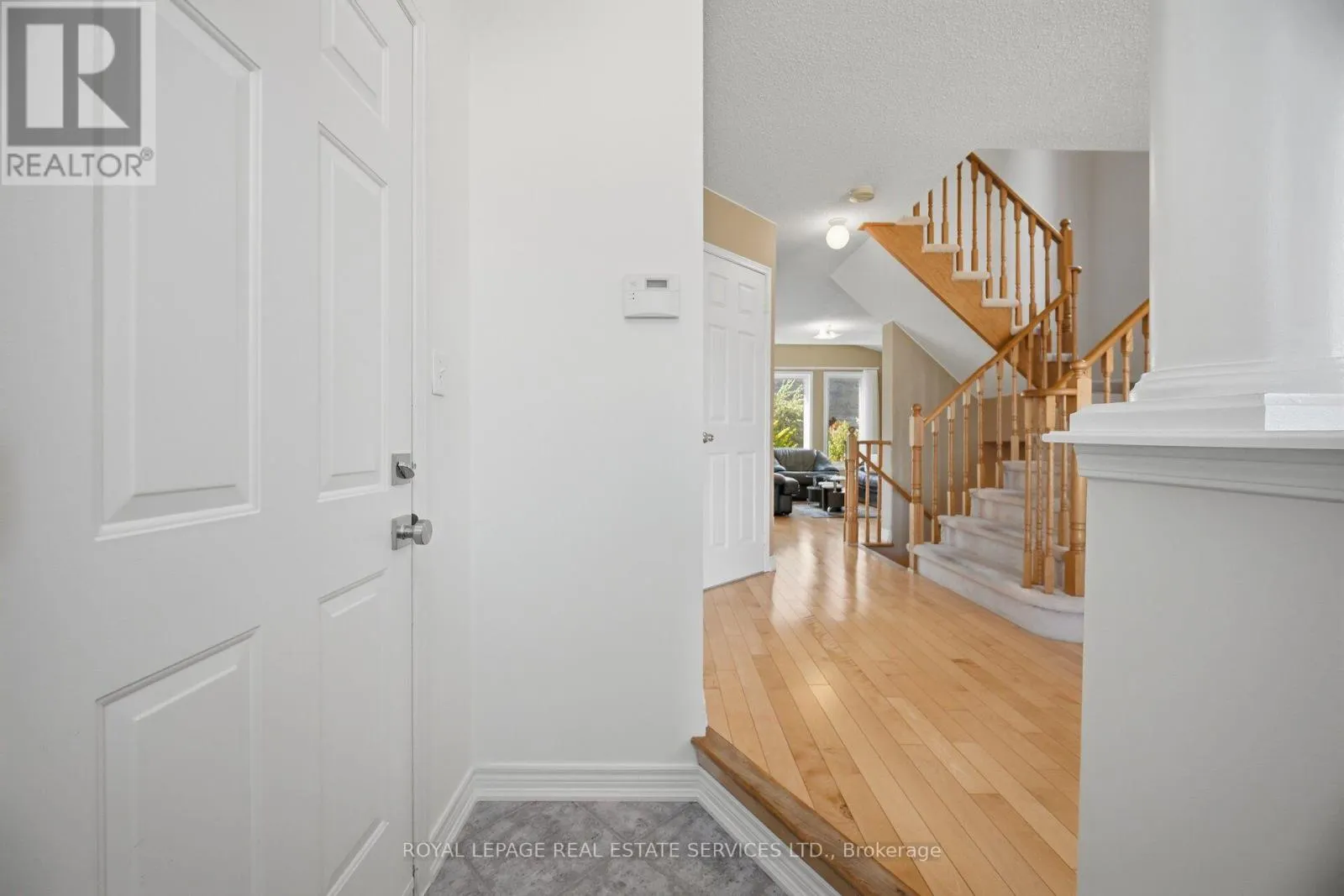 2194 SUTTON DRIVE