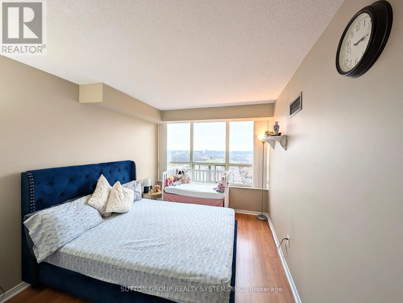2201 - 400 WEBB DRIVE