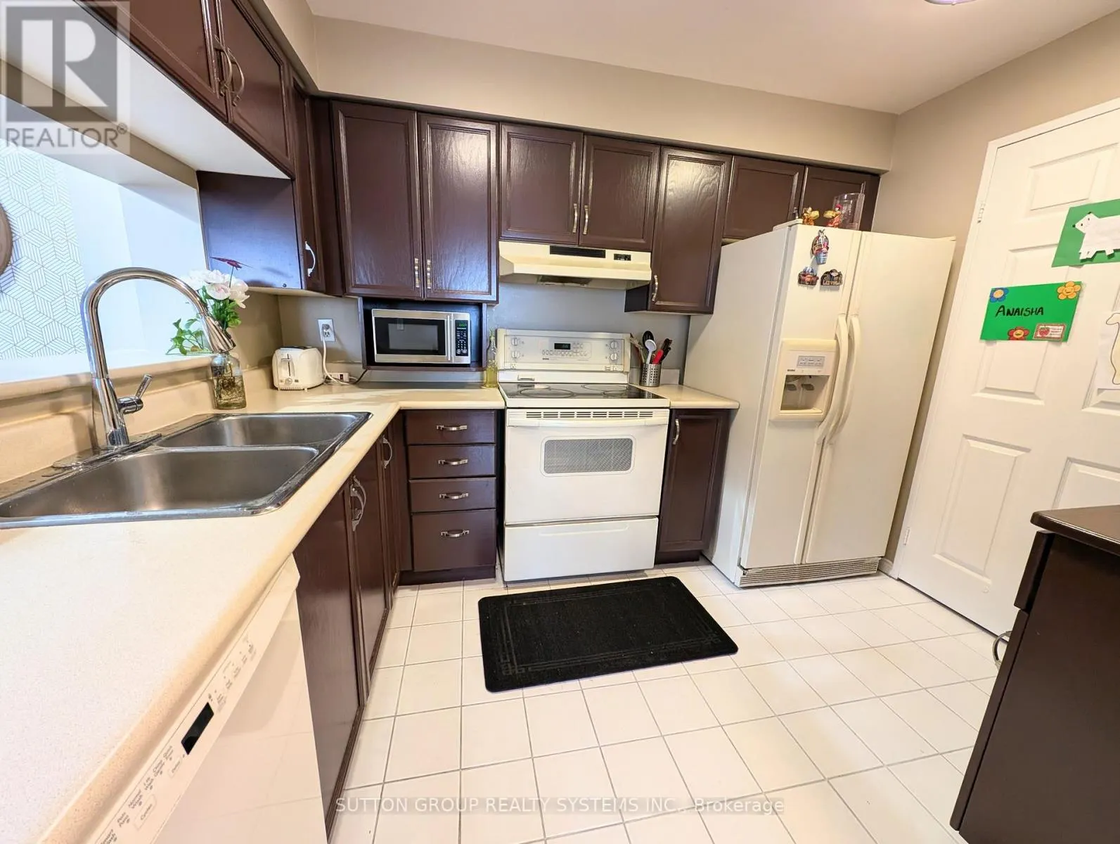 2201 - 400 WEBB DRIVE
