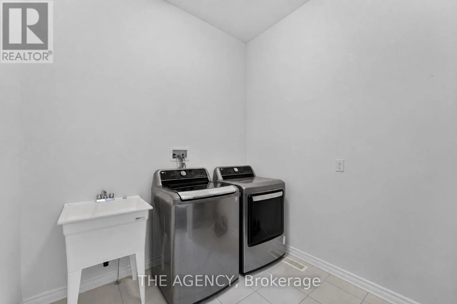 1262 TRUDEAU DRIVE