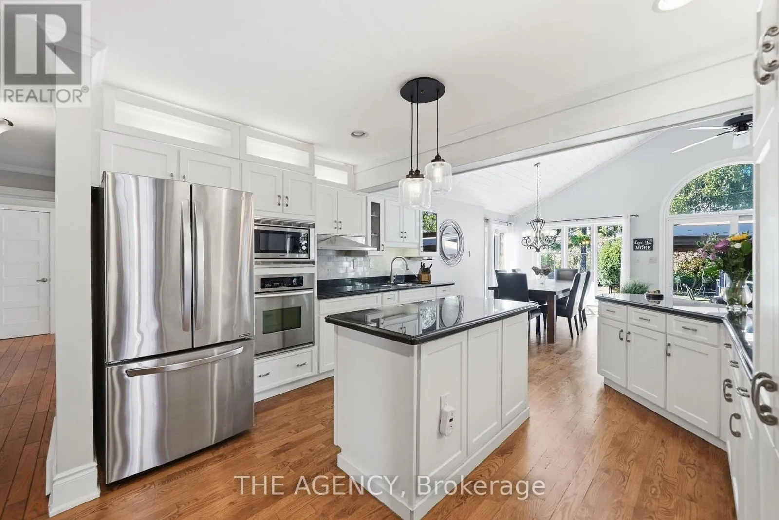 2101 EDINBURGH DRIVE