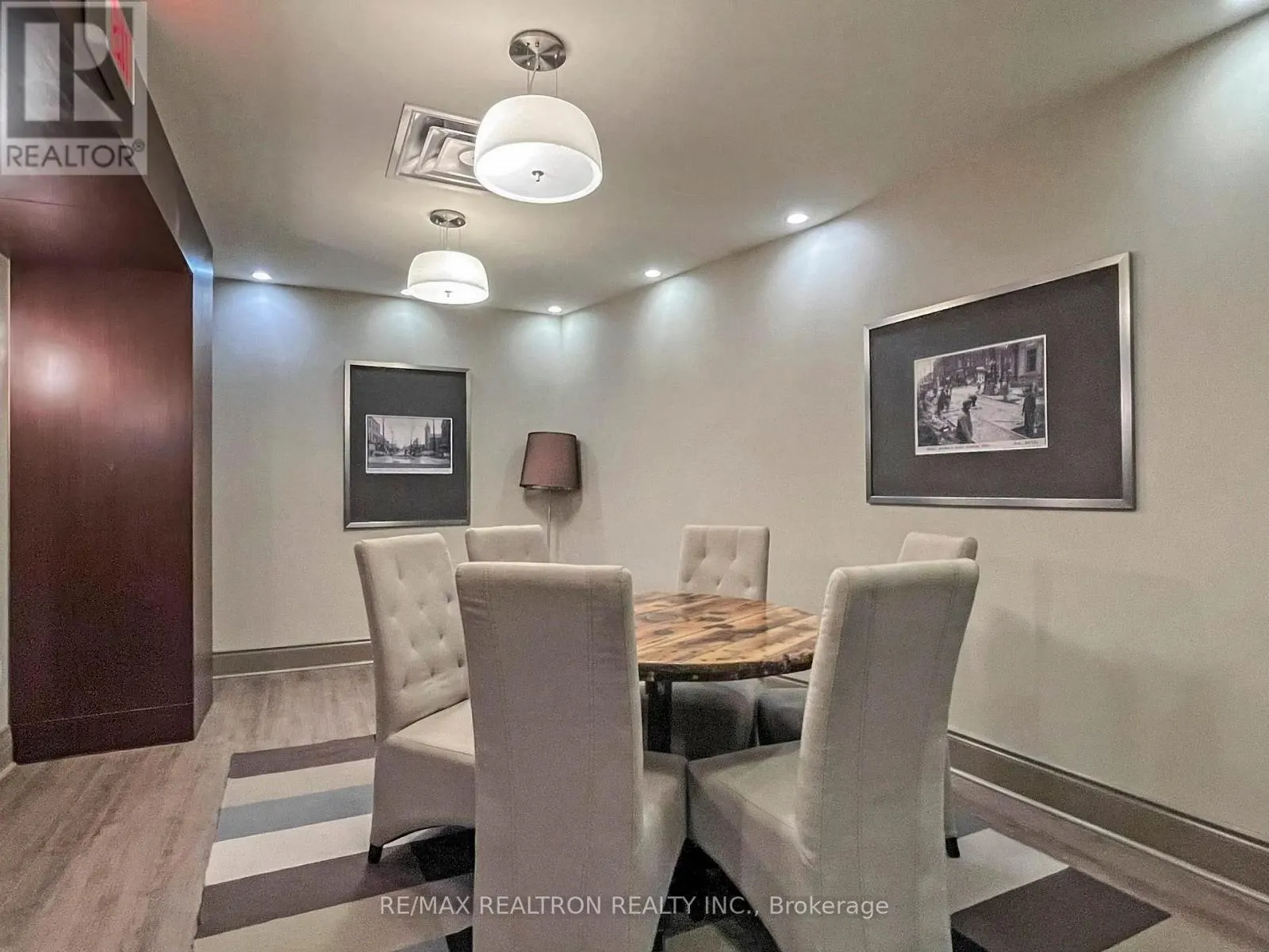 PH1610 - 61 HEINTZMAN STREET