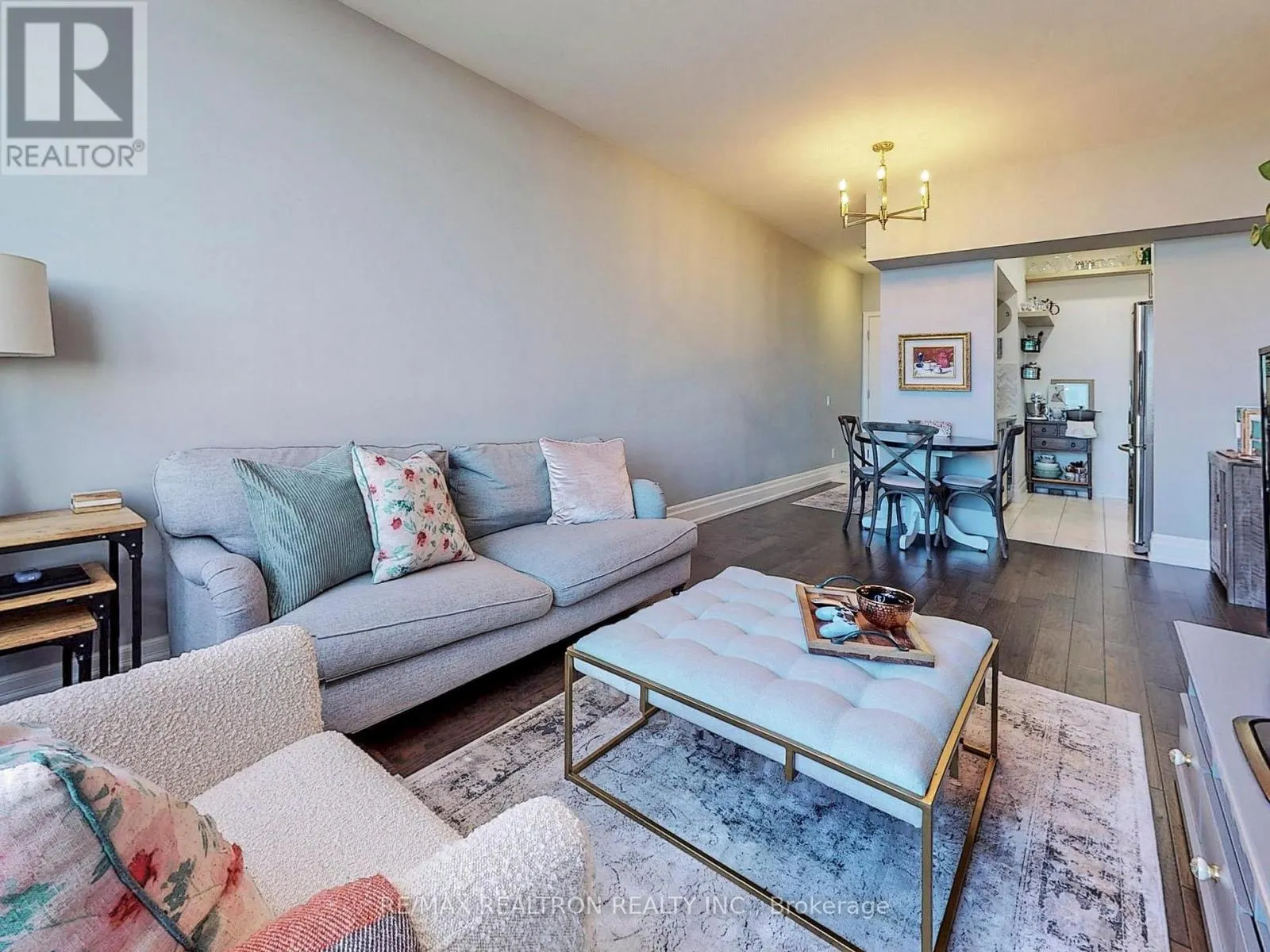 PH1610 - 61 HEINTZMAN STREET