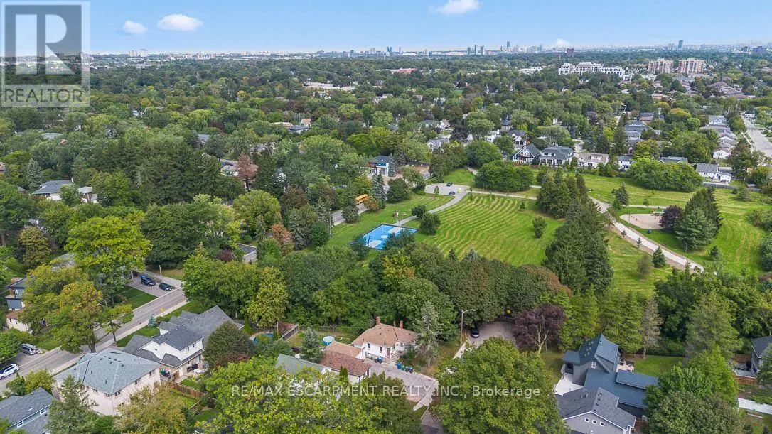 253 EAGLEWOOD BOULEVARD