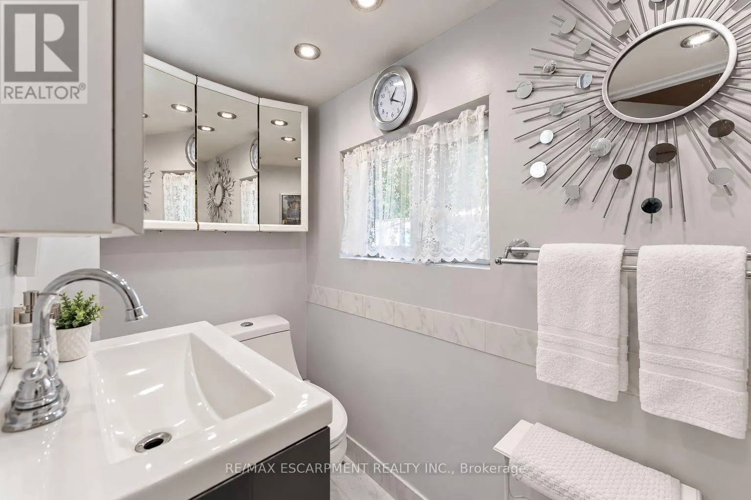 253 EAGLEWOOD BOULEVARD