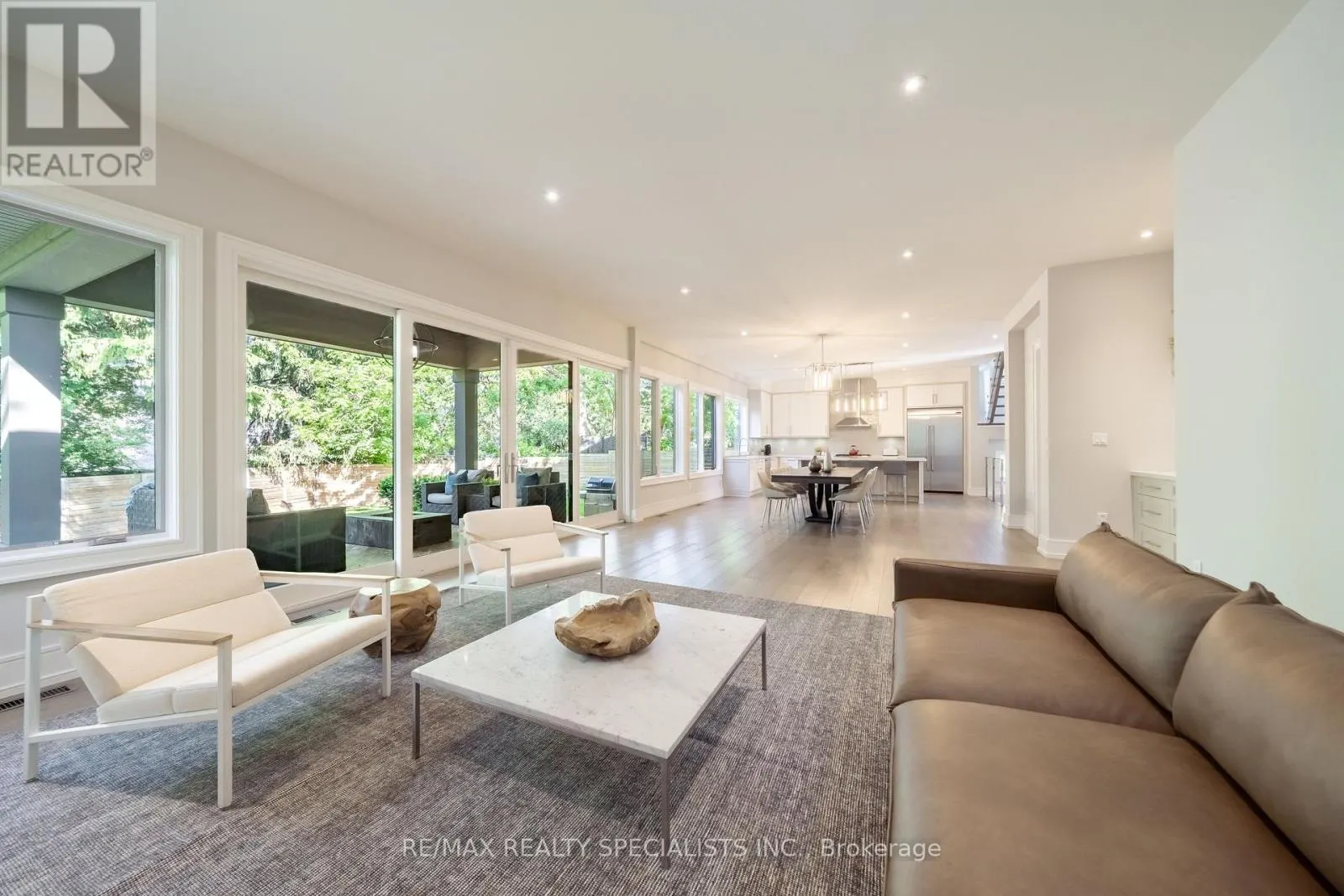 18 FLORENCE DRIVE