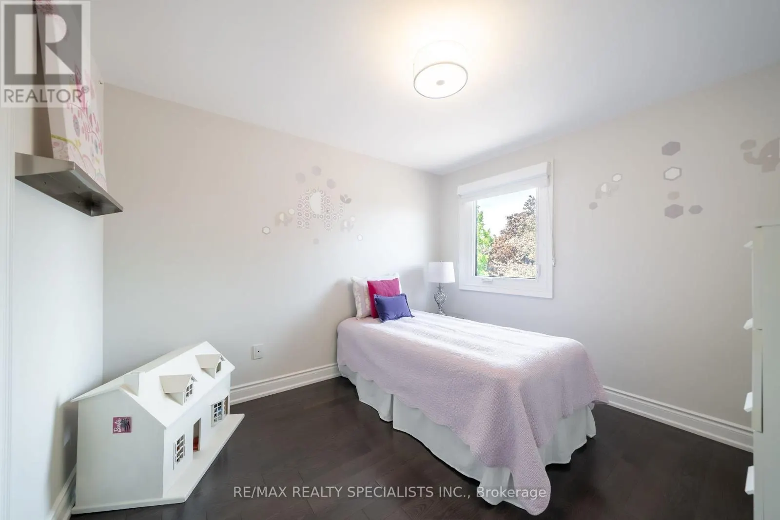 4021 SASHA COURT