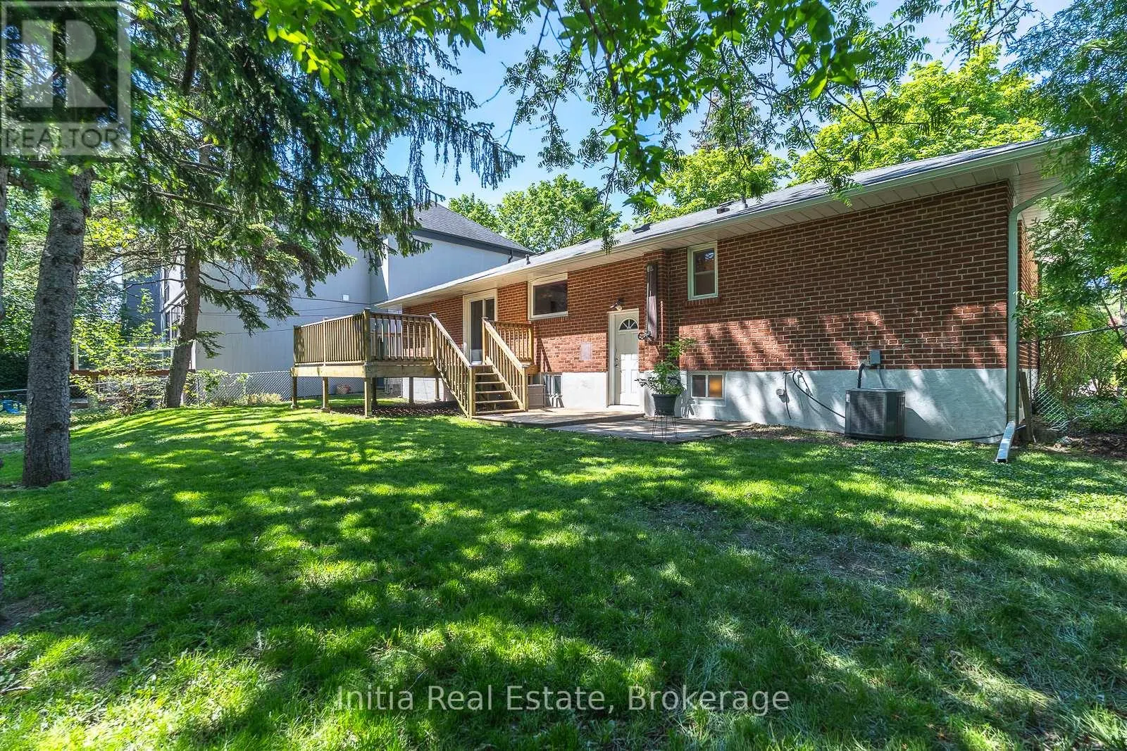 53 BURROWS AVENUE