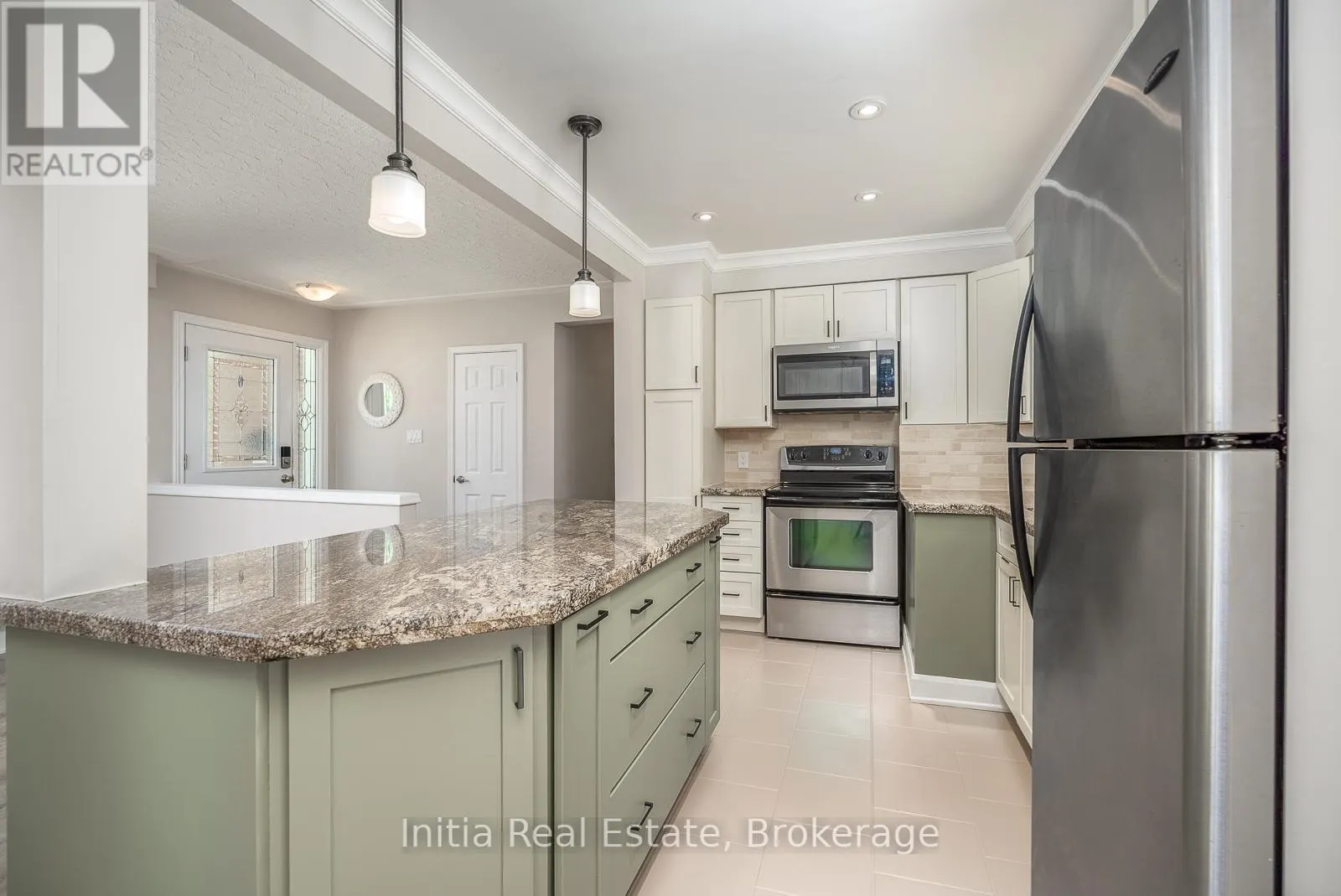 53 BURROWS AVENUE