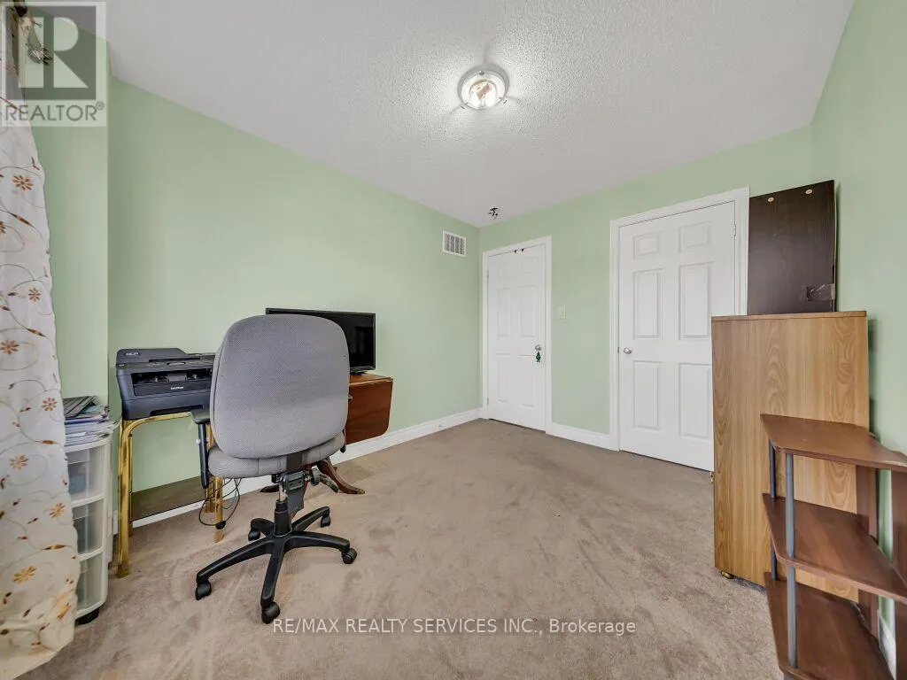 28 ZANETTA CRESCENT