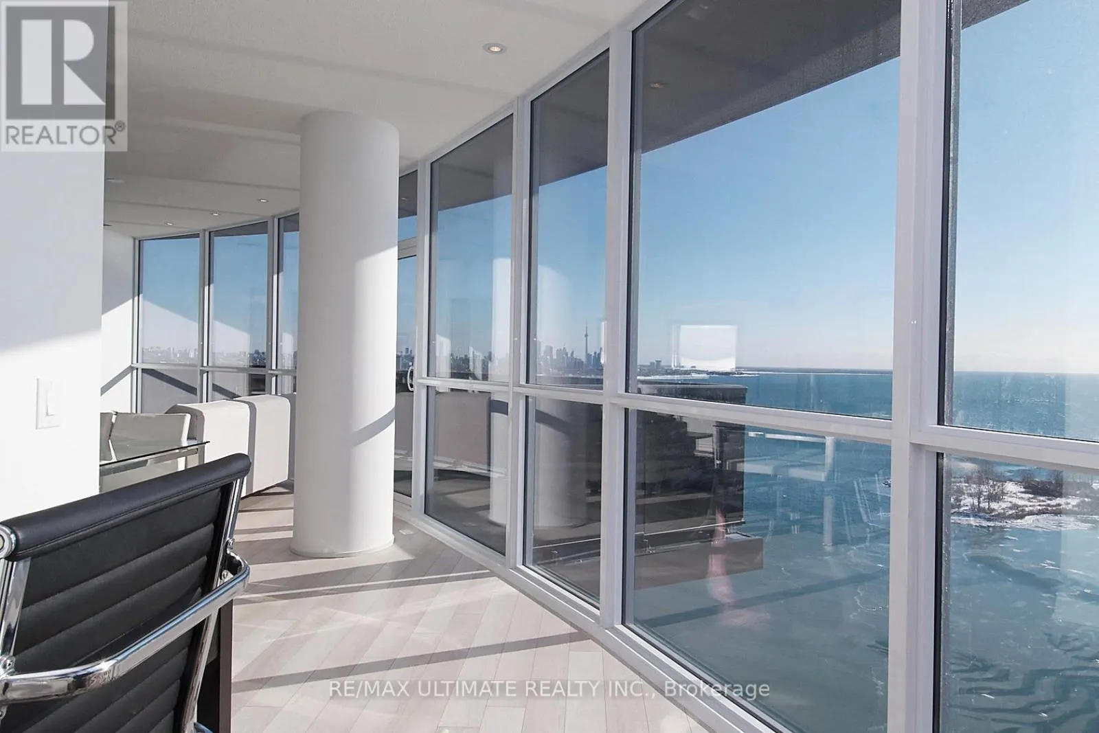 2503 - 80 MARINE PARADE DRIVE