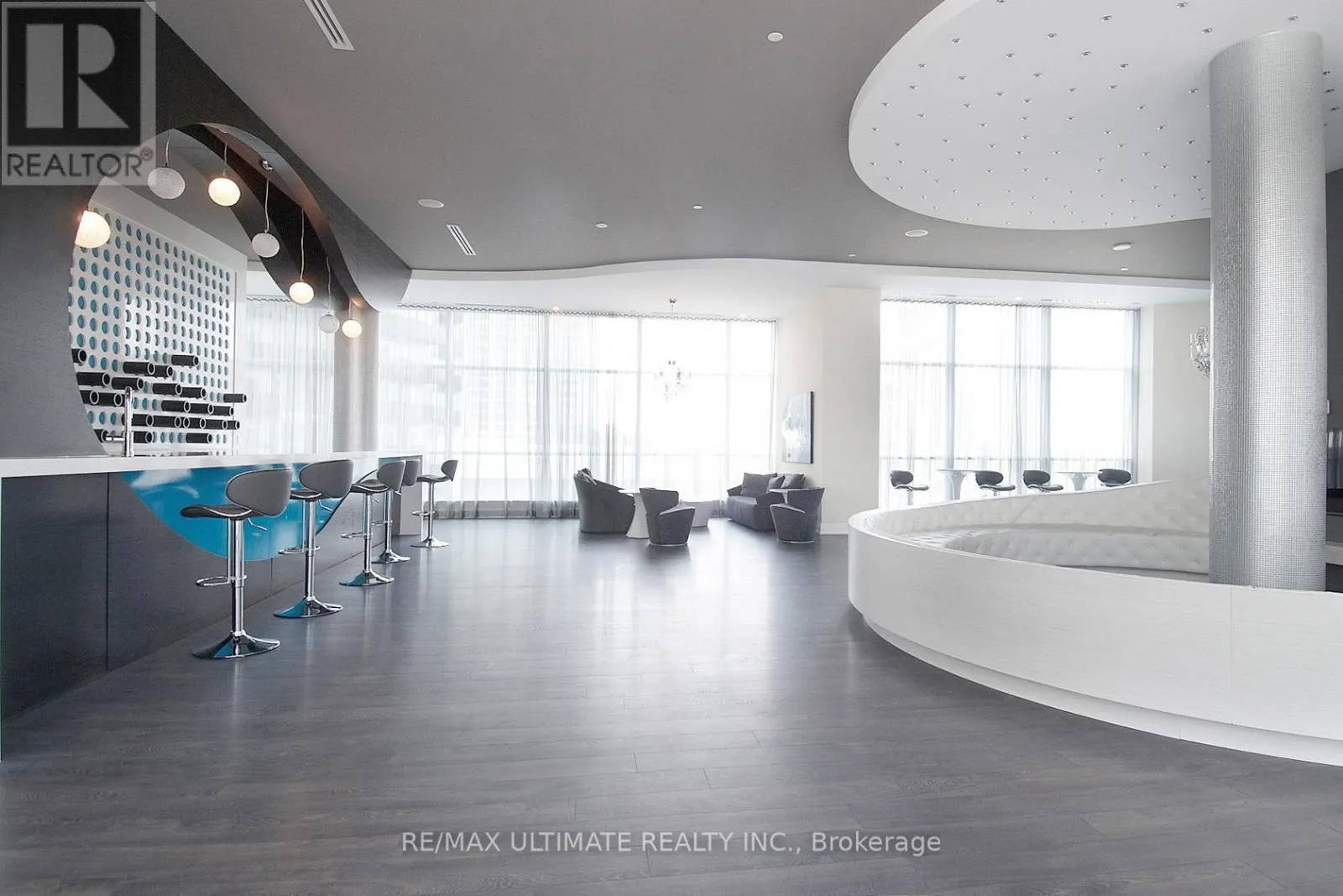2503 - 80 MARINE PARADE DRIVE