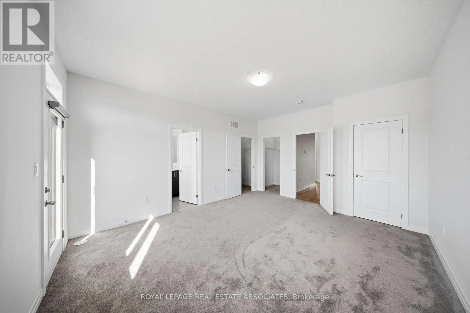 16 BONNINGTON DRIVE