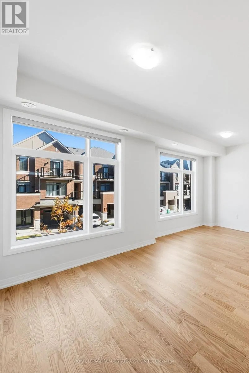 16 BONNINGTON DRIVE