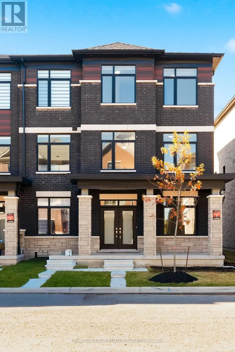 16 BONNINGTON DRIVE