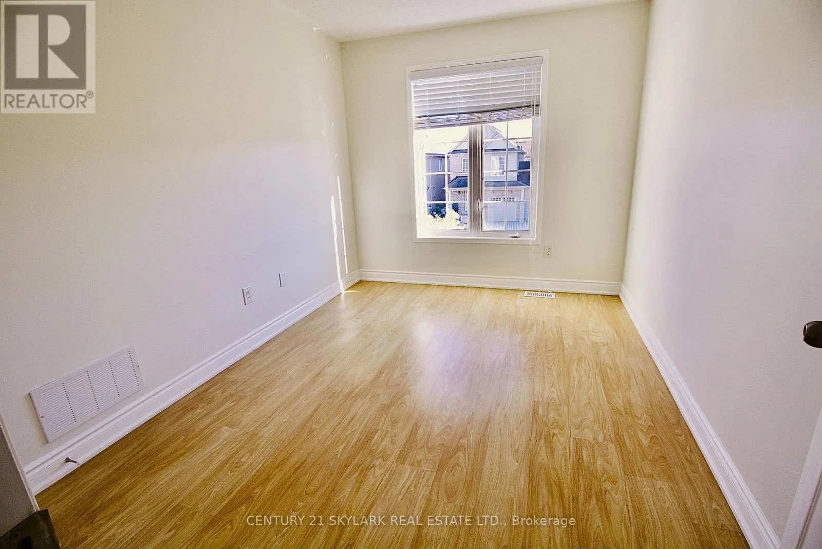 61 LIGHTCATCHER CIRCLE