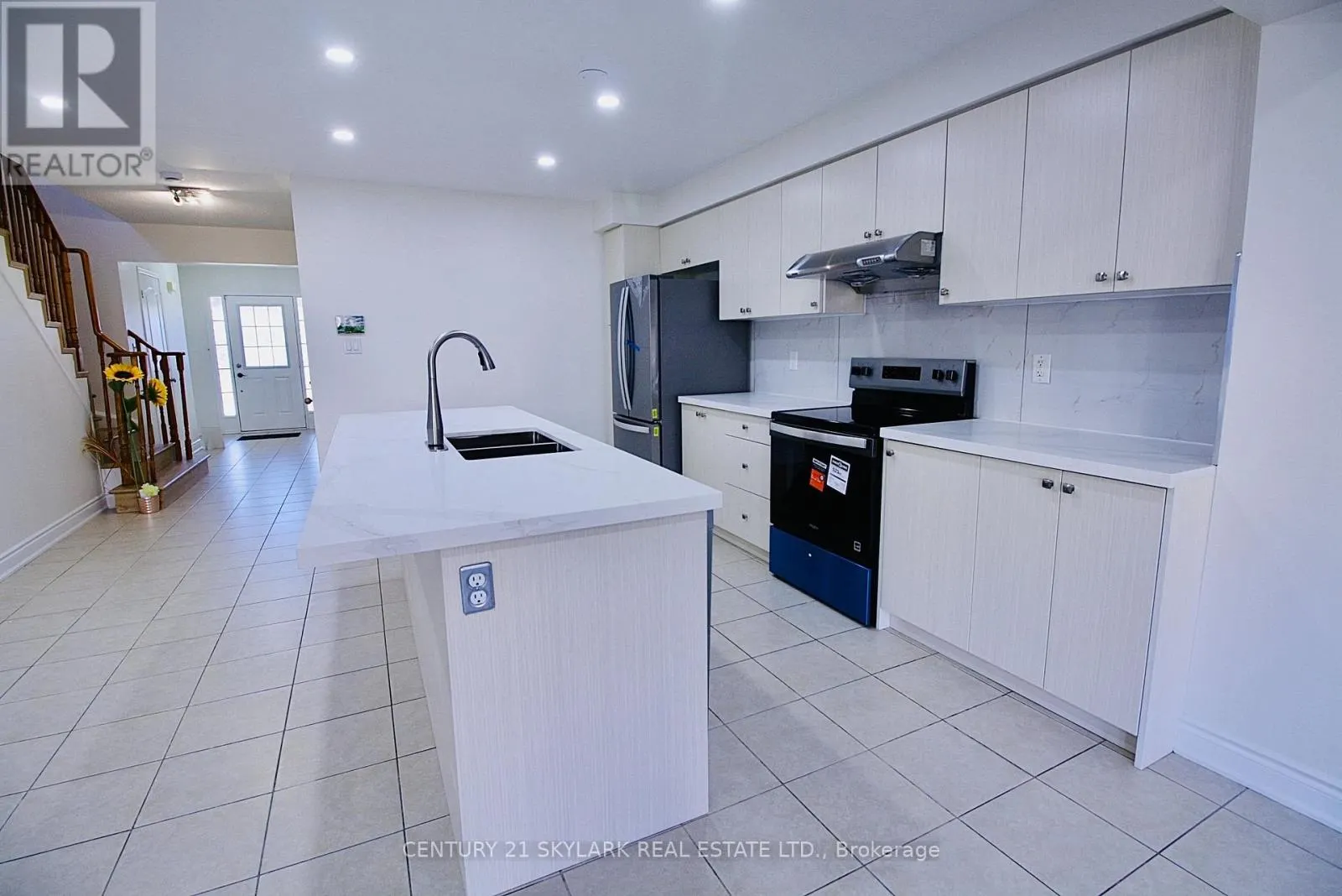 61 LIGHTCATCHER CIRCLE