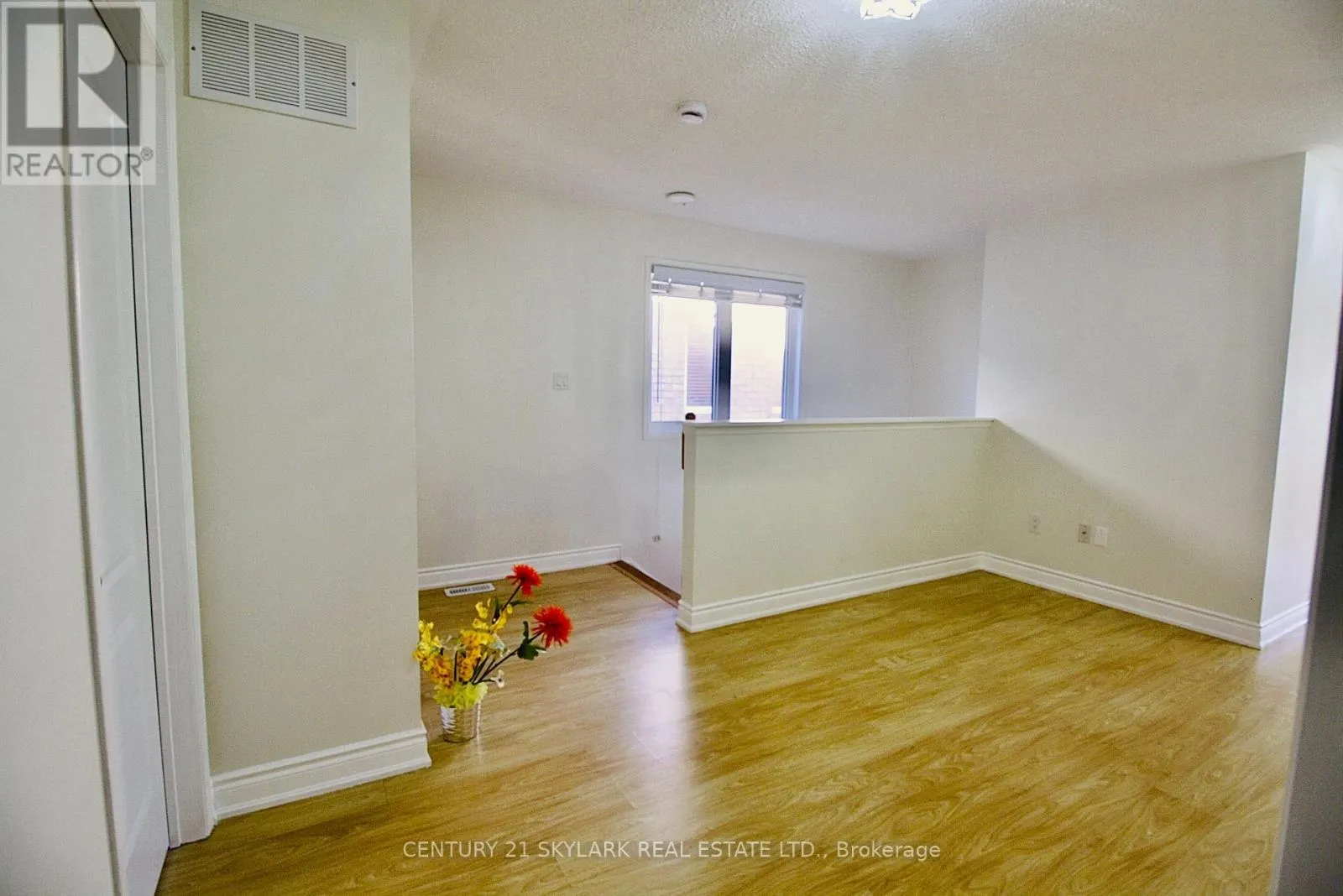 61 LIGHTCATCHER CIRCLE