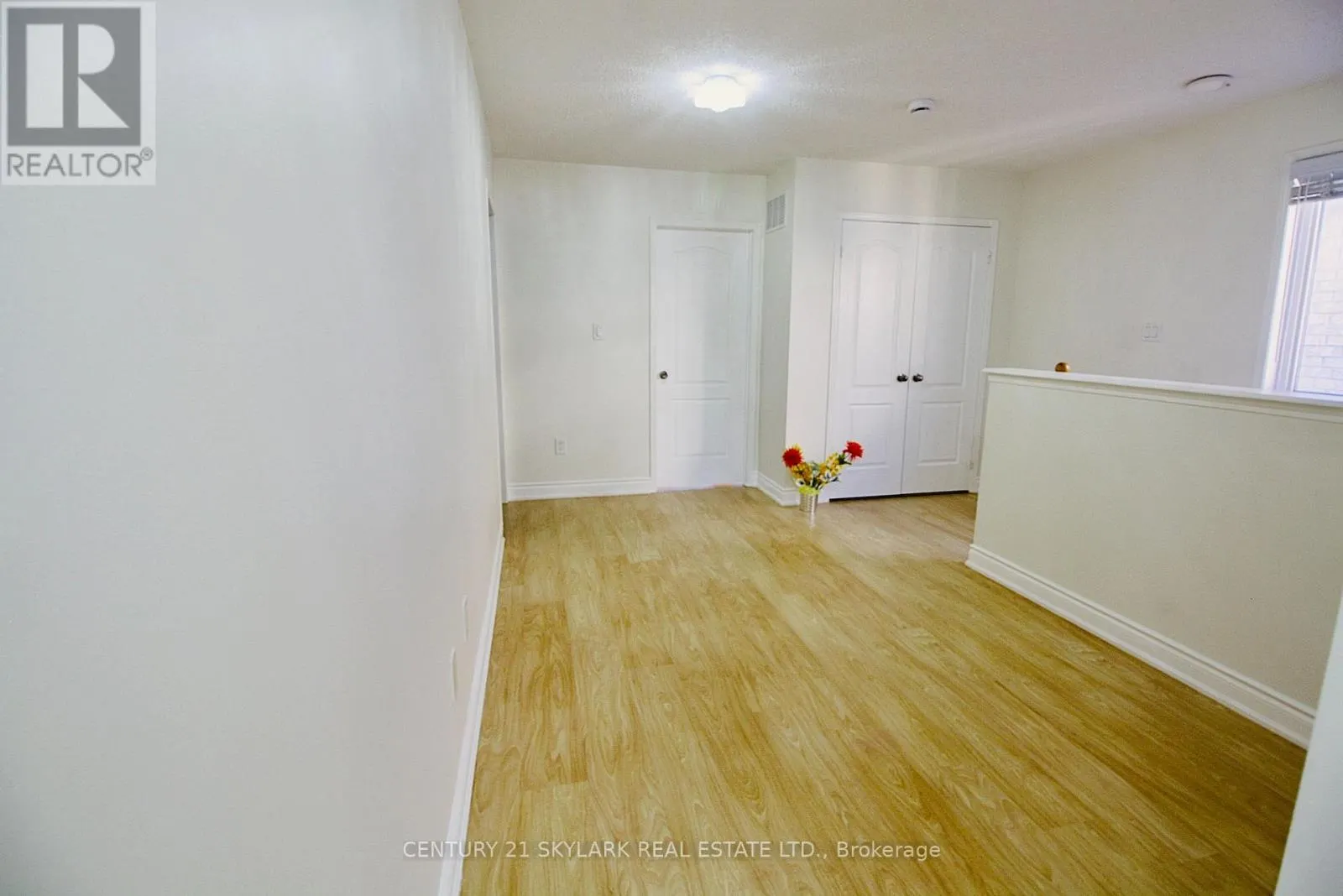 61 LIGHTCATCHER CIRCLE