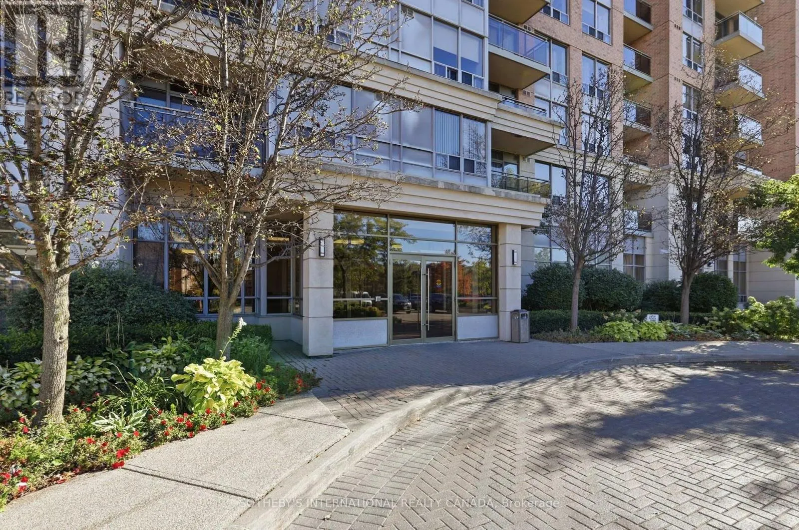 2112 - 55 STRATHAVEN DRIVE