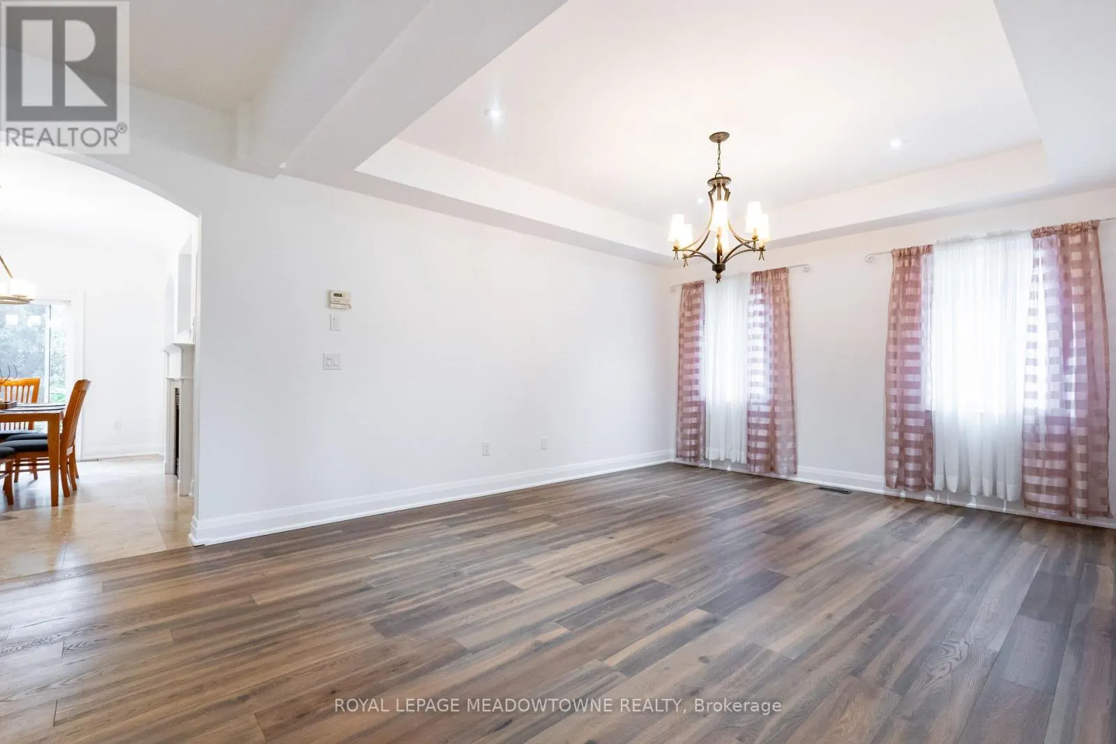 26 EMPEROR DRIVE