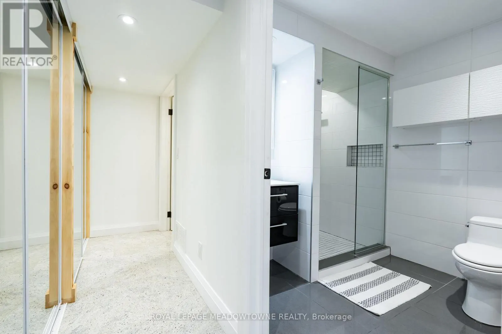 26 EMPEROR DRIVE