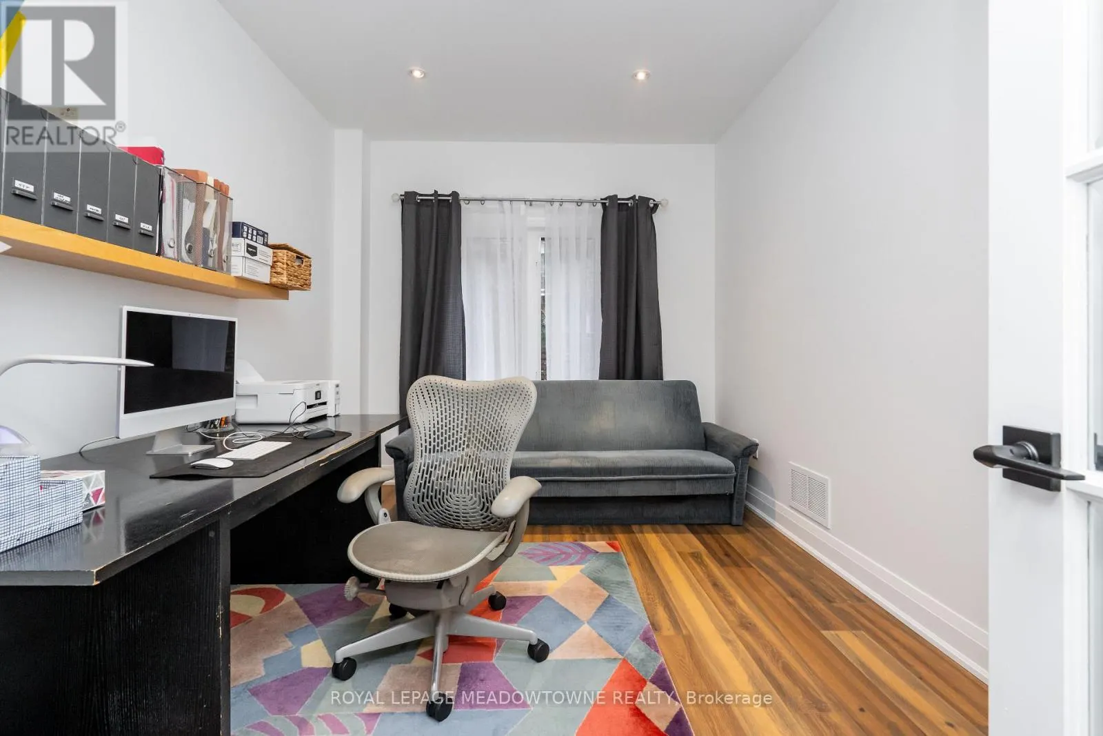 26 EMPEROR DRIVE