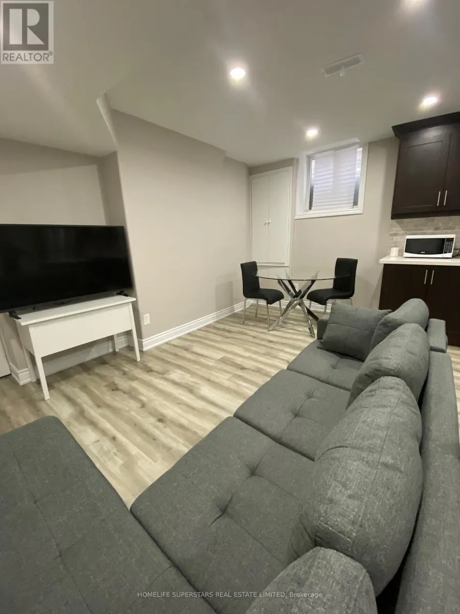 BASEMENT - 22 NATRONIA TRAIL