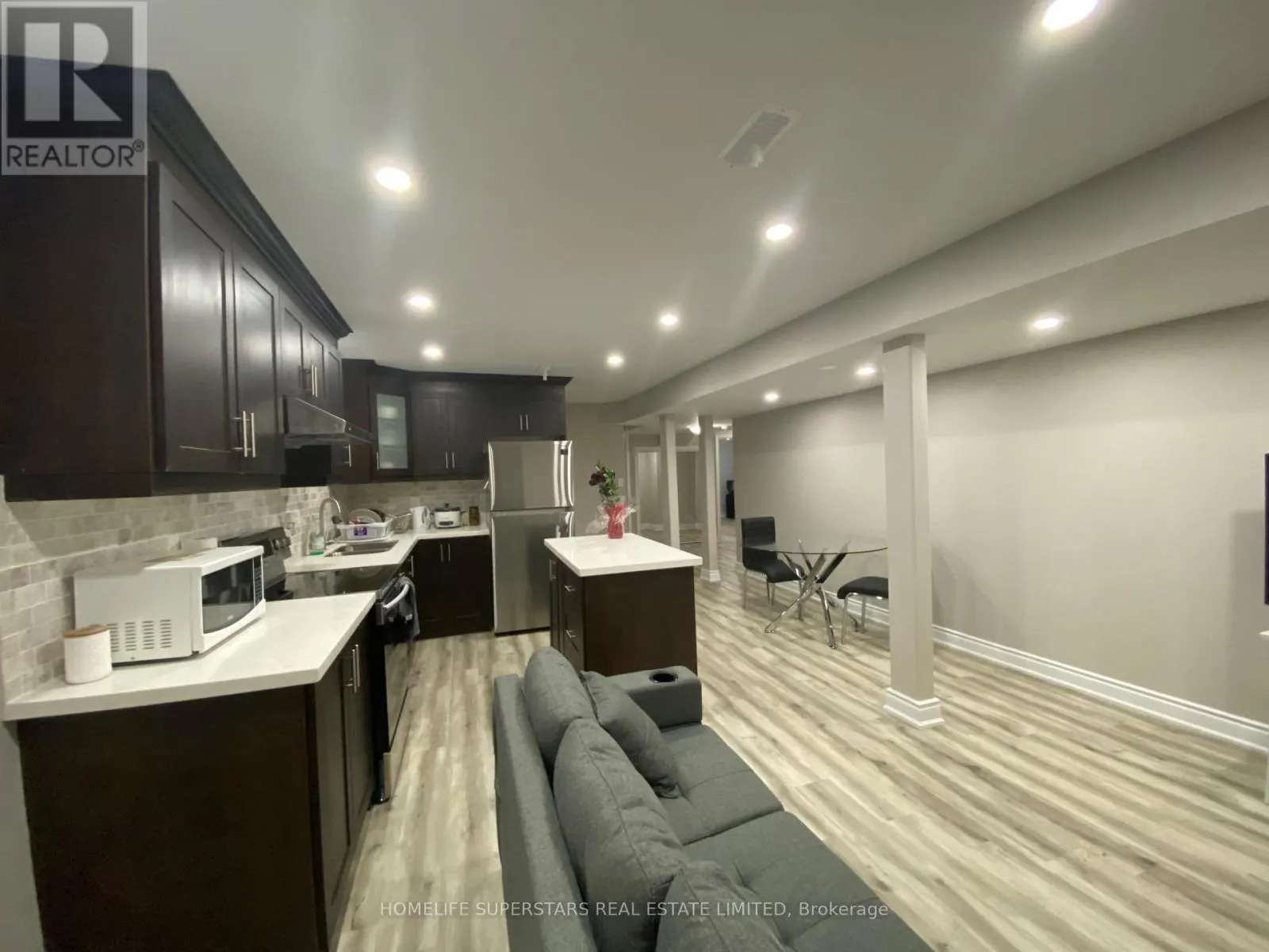 BASEMENT - 22 NATRONIA TRAIL