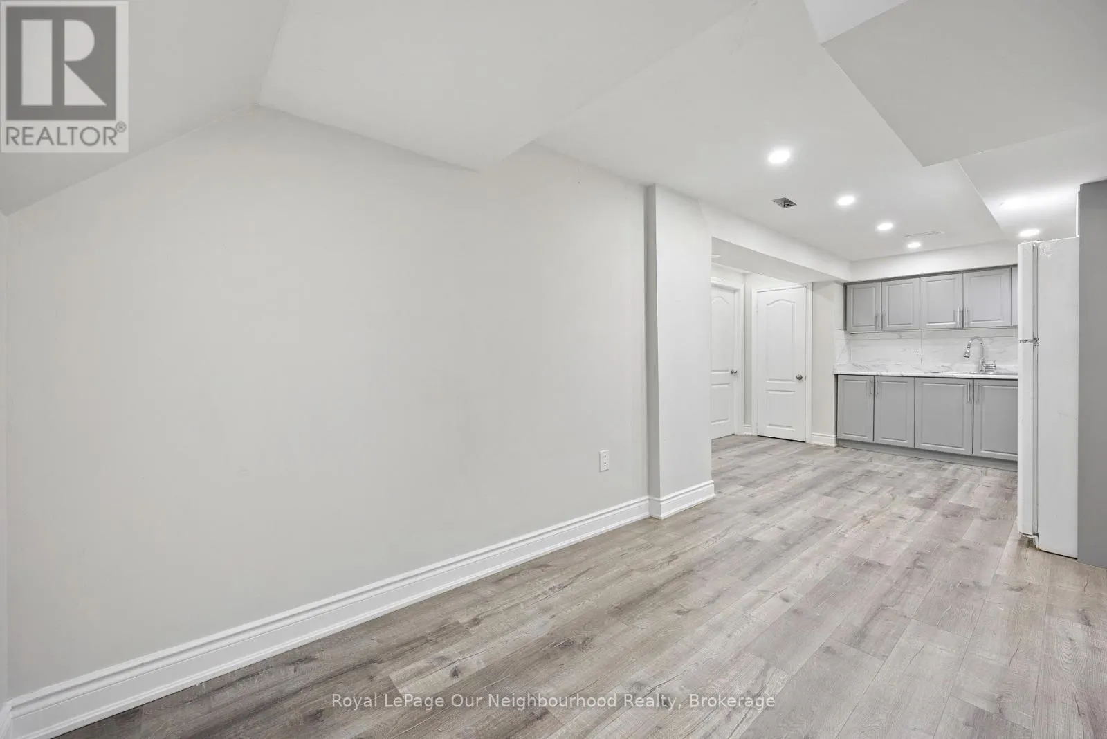 BSMT - 206 SUNNY MEADOW BOULEVARD