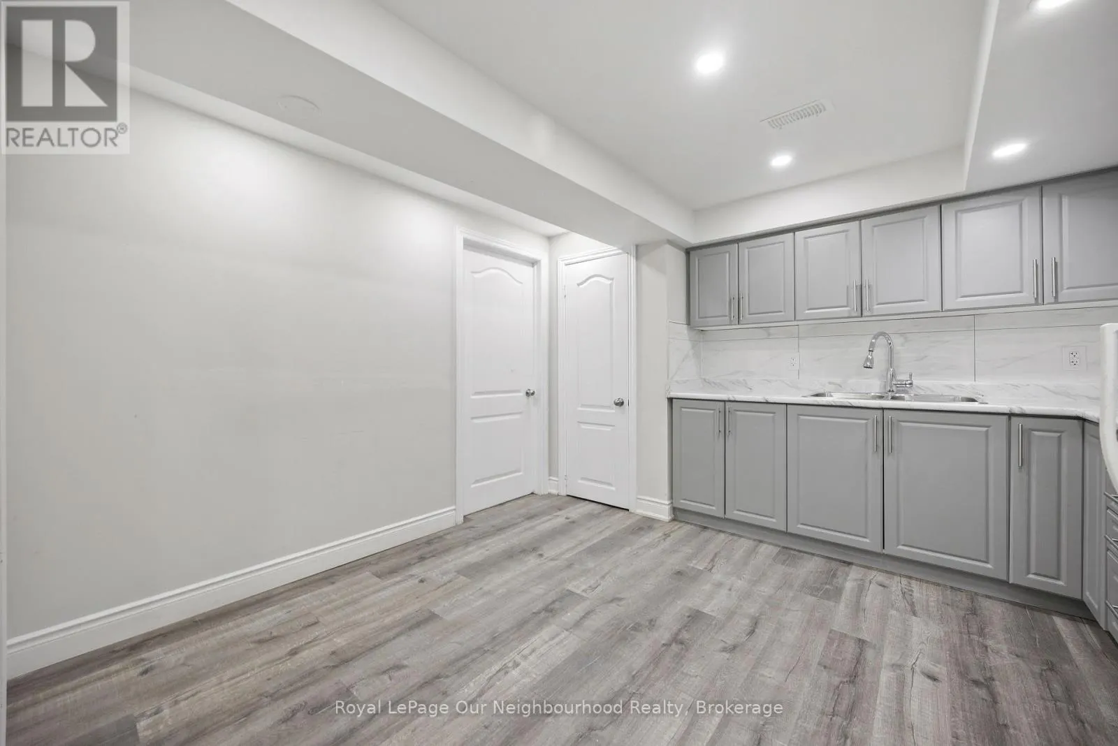 BSMT - 206 SUNNY MEADOW BOULEVARD
