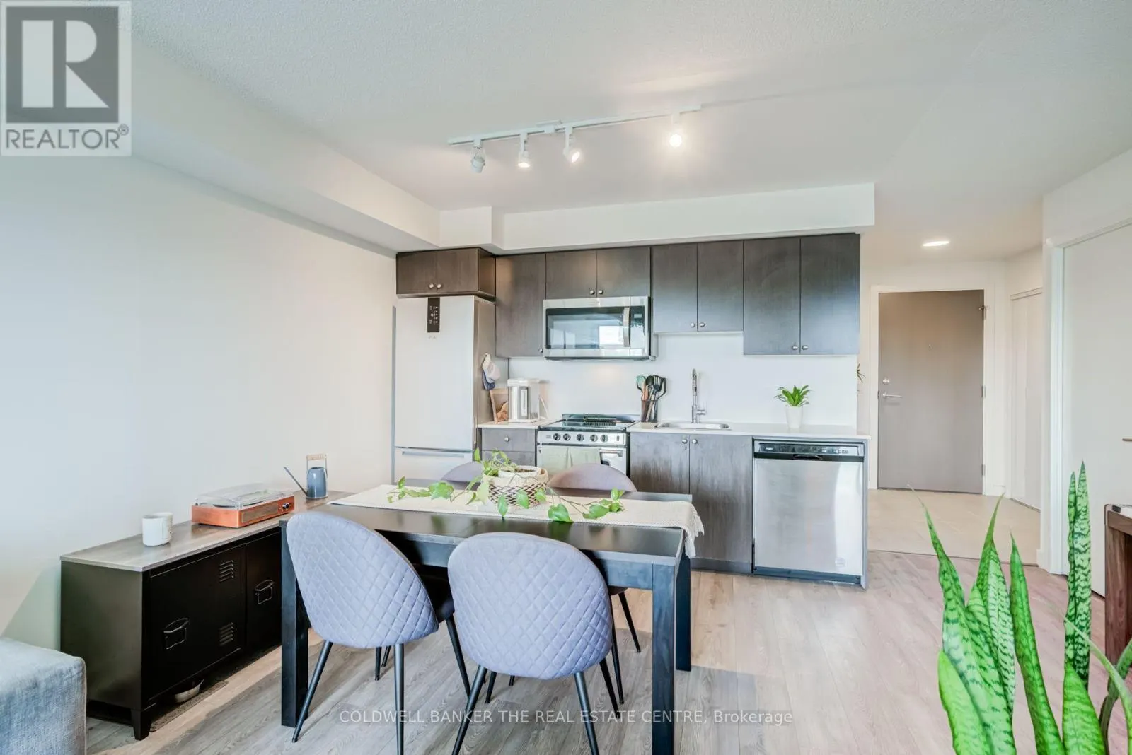 412 - 10 WILBY CRESCENT