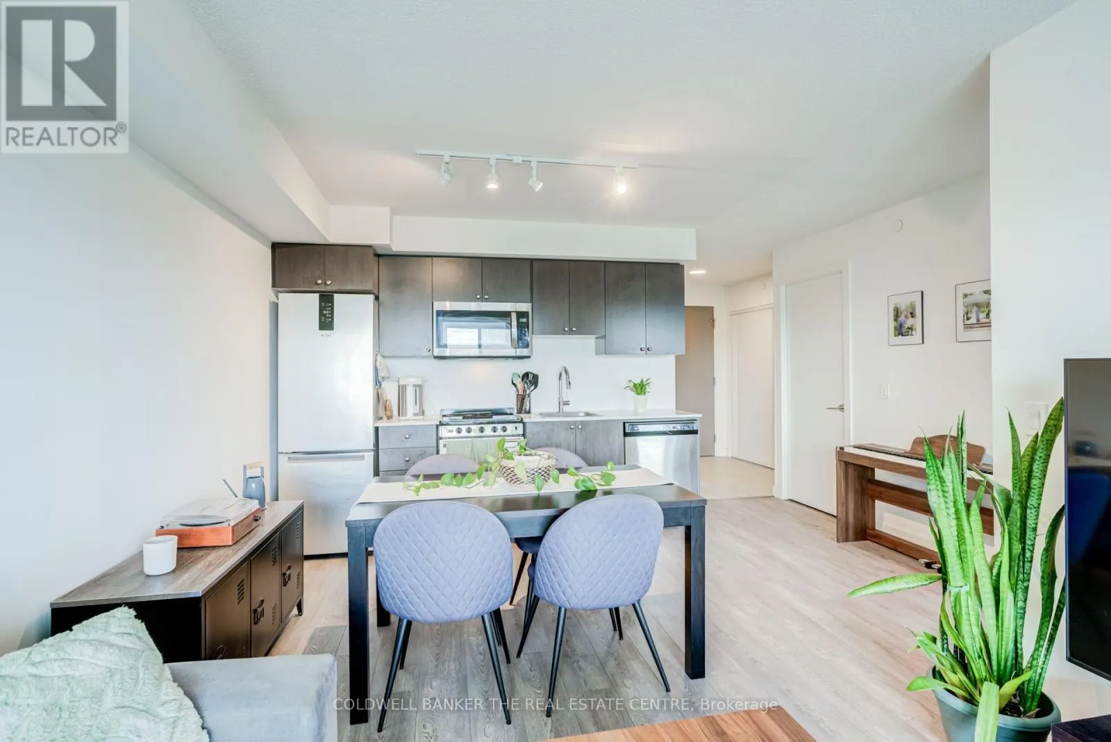 412 - 10 WILBY CRESCENT