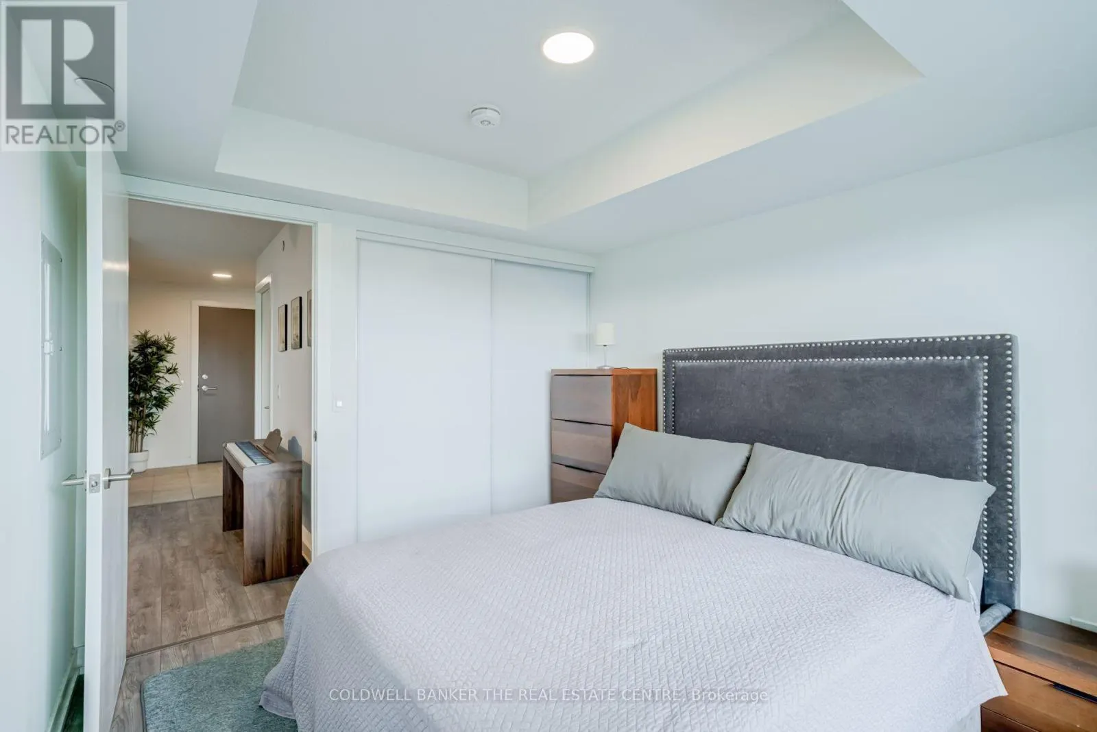 412 - 10 WILBY CRESCENT