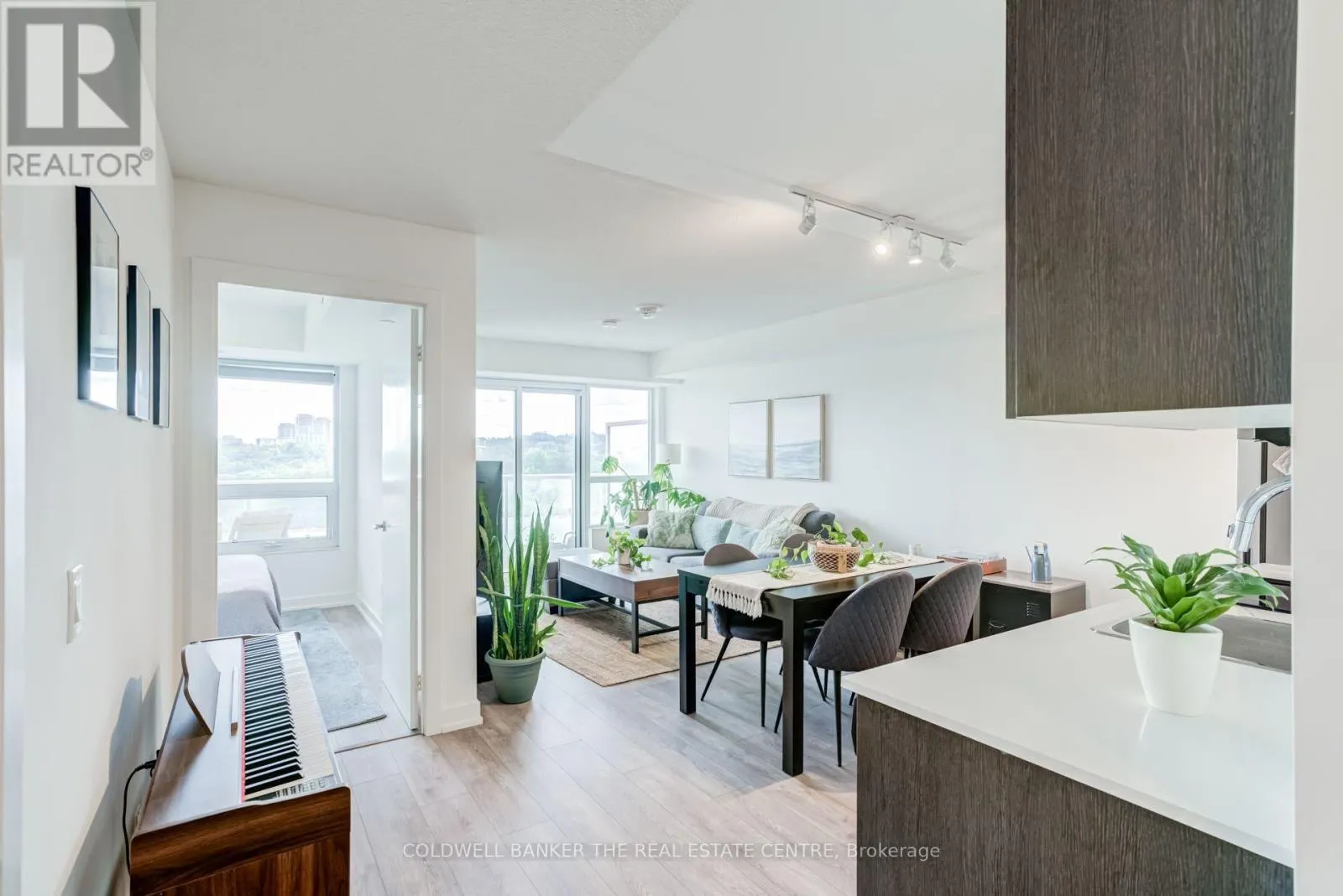 412 - 10 WILBY CRESCENT