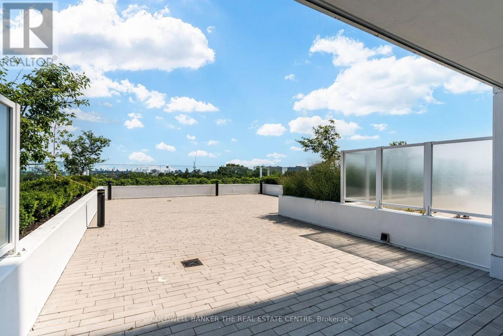 412 - 10 WILBY CRESCENT
