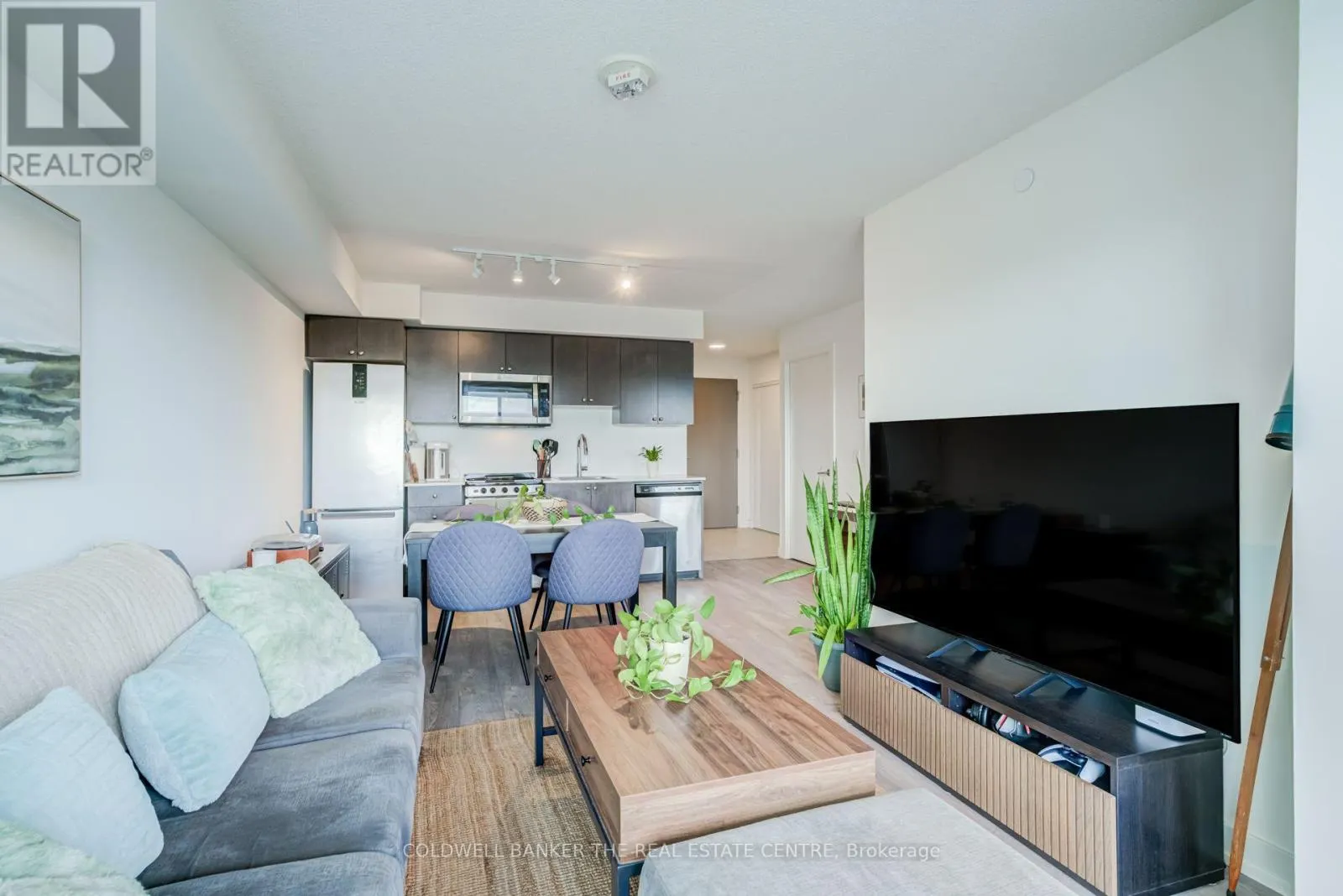 412 - 10 WILBY CRESCENT