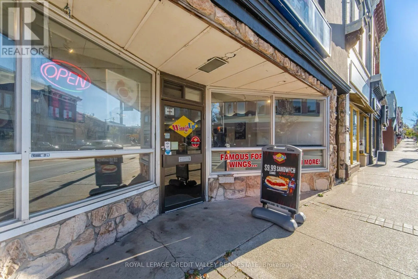 228 MAIN STREET E