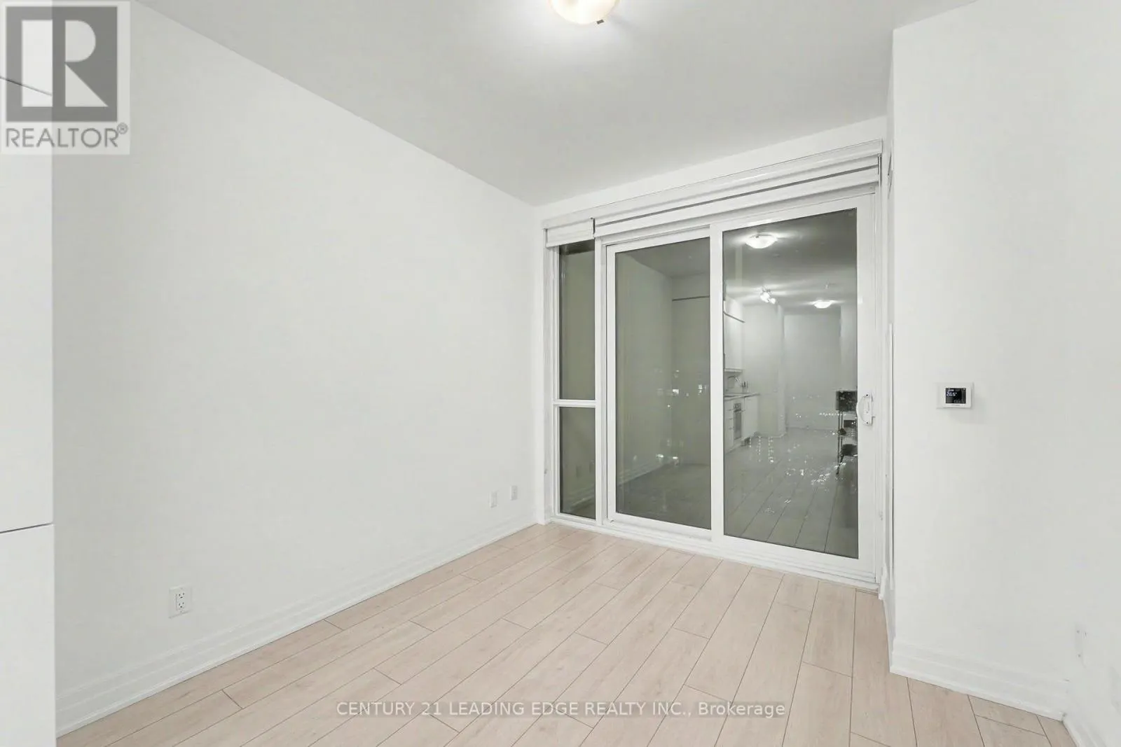 3006 - 30 ELM DRIVE W