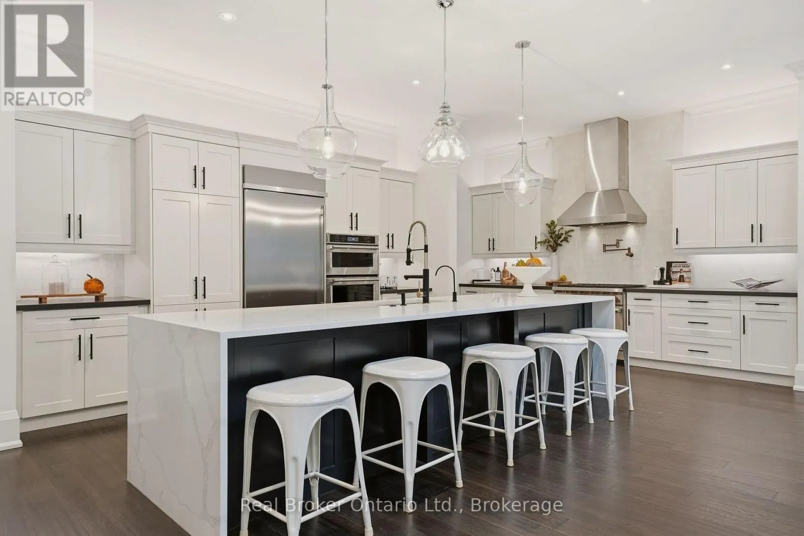 175 NORTH SHORE BOULEVARD W