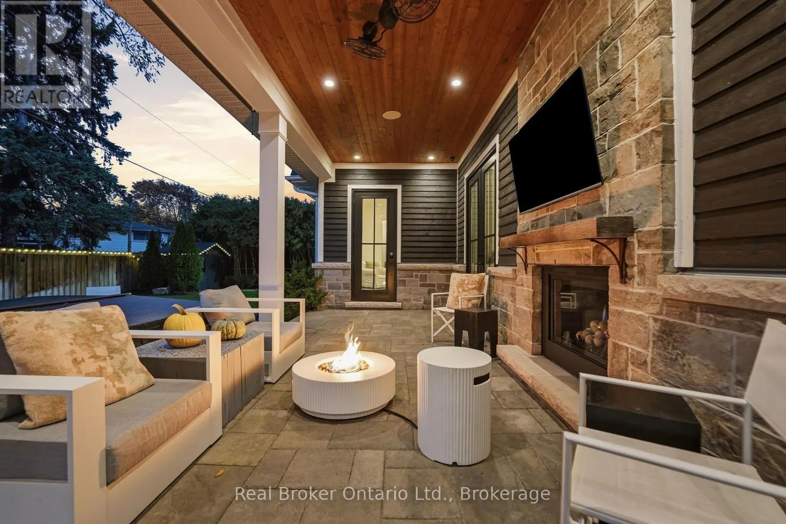 175 NORTH SHORE BOULEVARD W